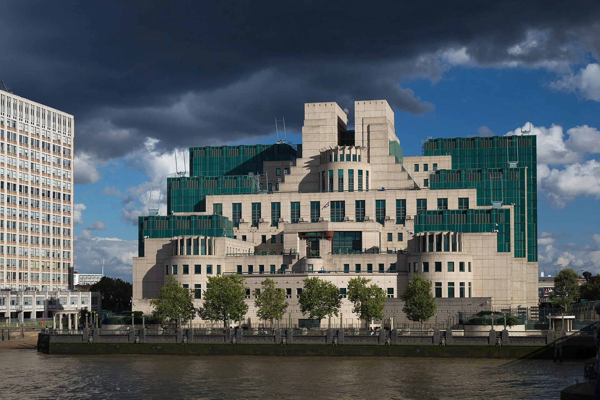 43 - MI6.jpg