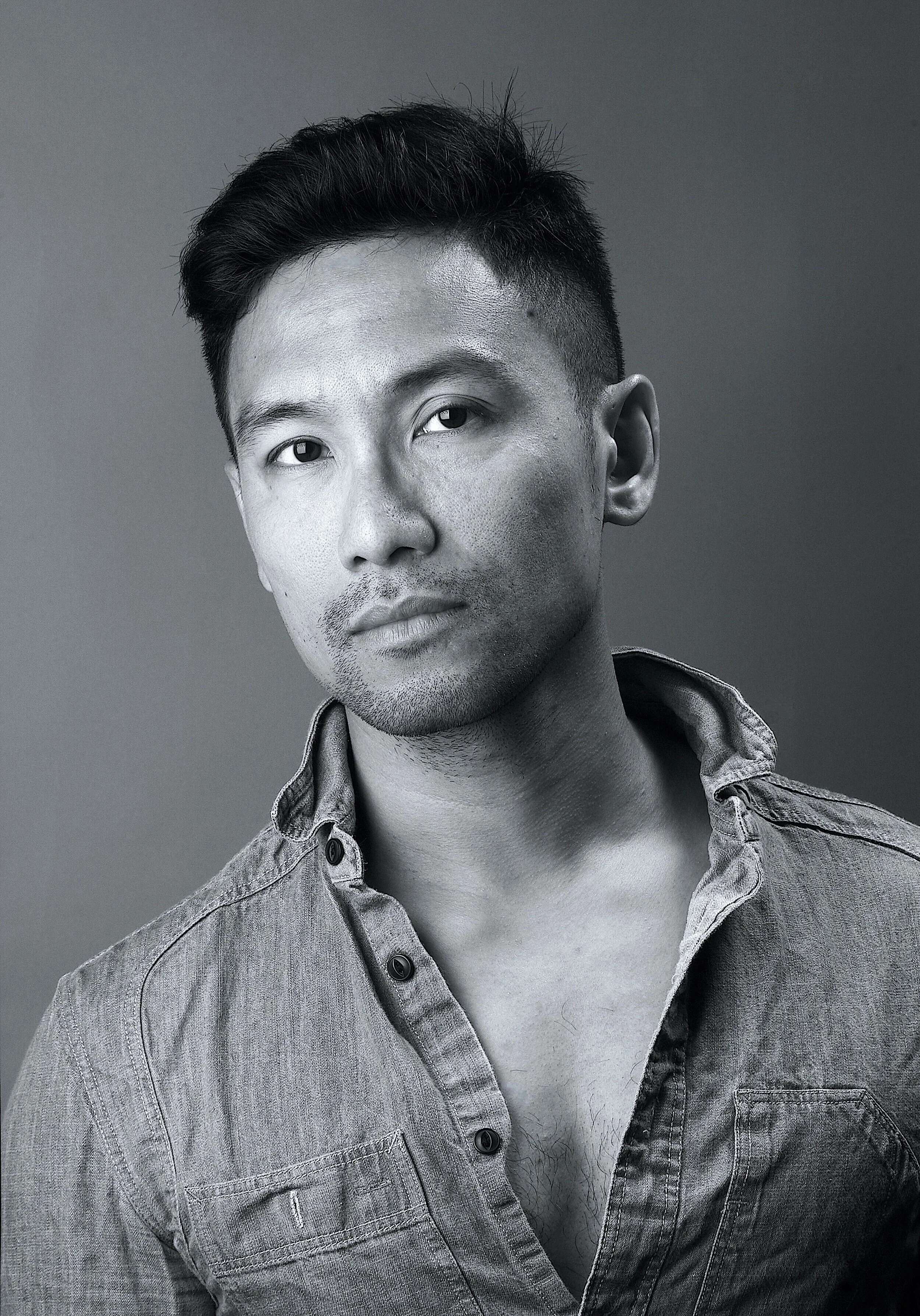 Raymond Yiu 2005 Portrait © Malcolm Crowthers