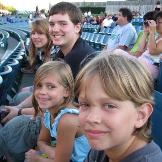Ryan, Ally, Sara, & Eli circa 2008
