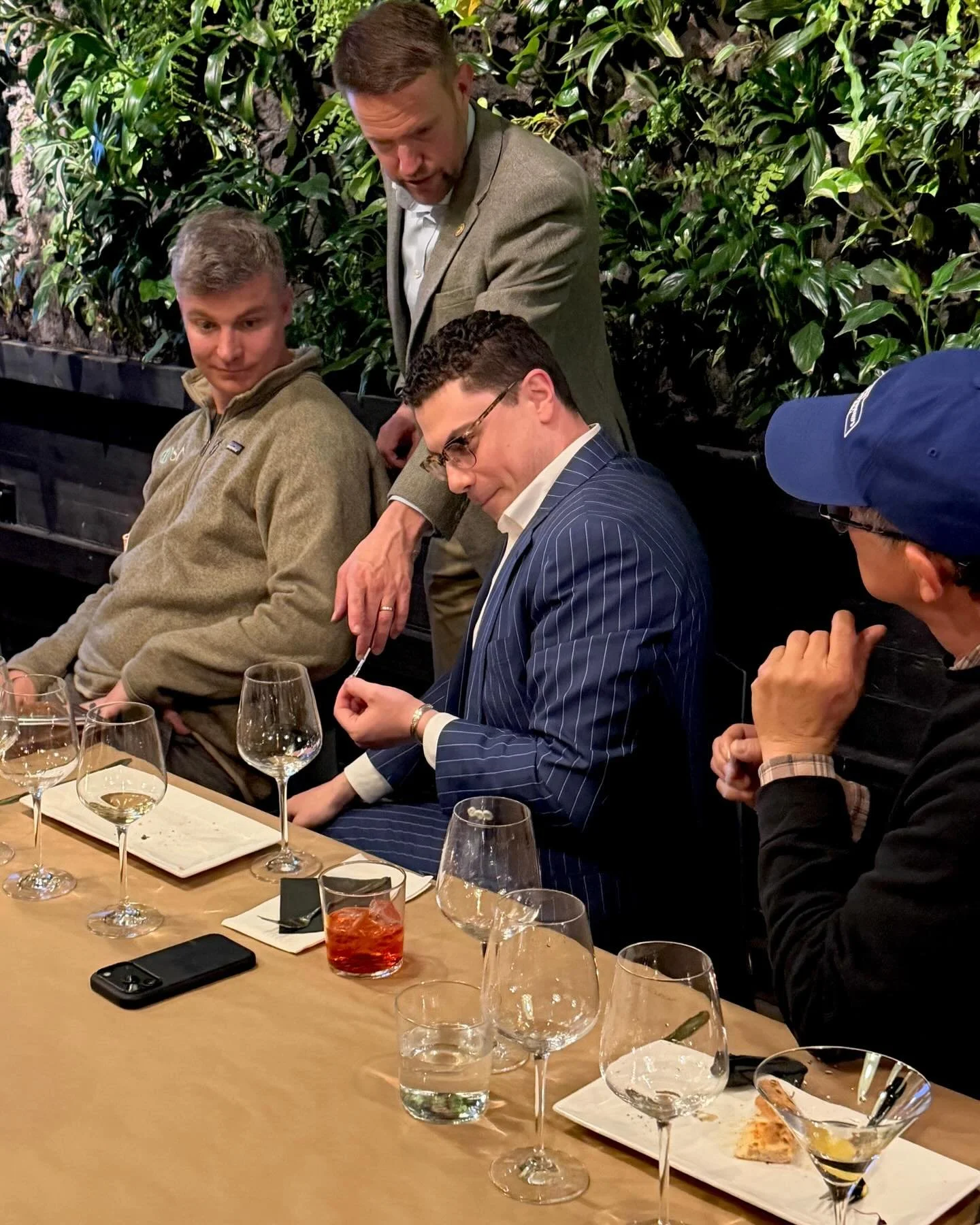 When they say MASTER DISTILLER they are not kidding.&nbsp;An UNREAL EYE-POPPING experience with the great William Lowe... Oh and he is a Master of Wine to boot?&nbsp;The only double master in THE WORLD.&nbsp;

These are the kind of experiences that m