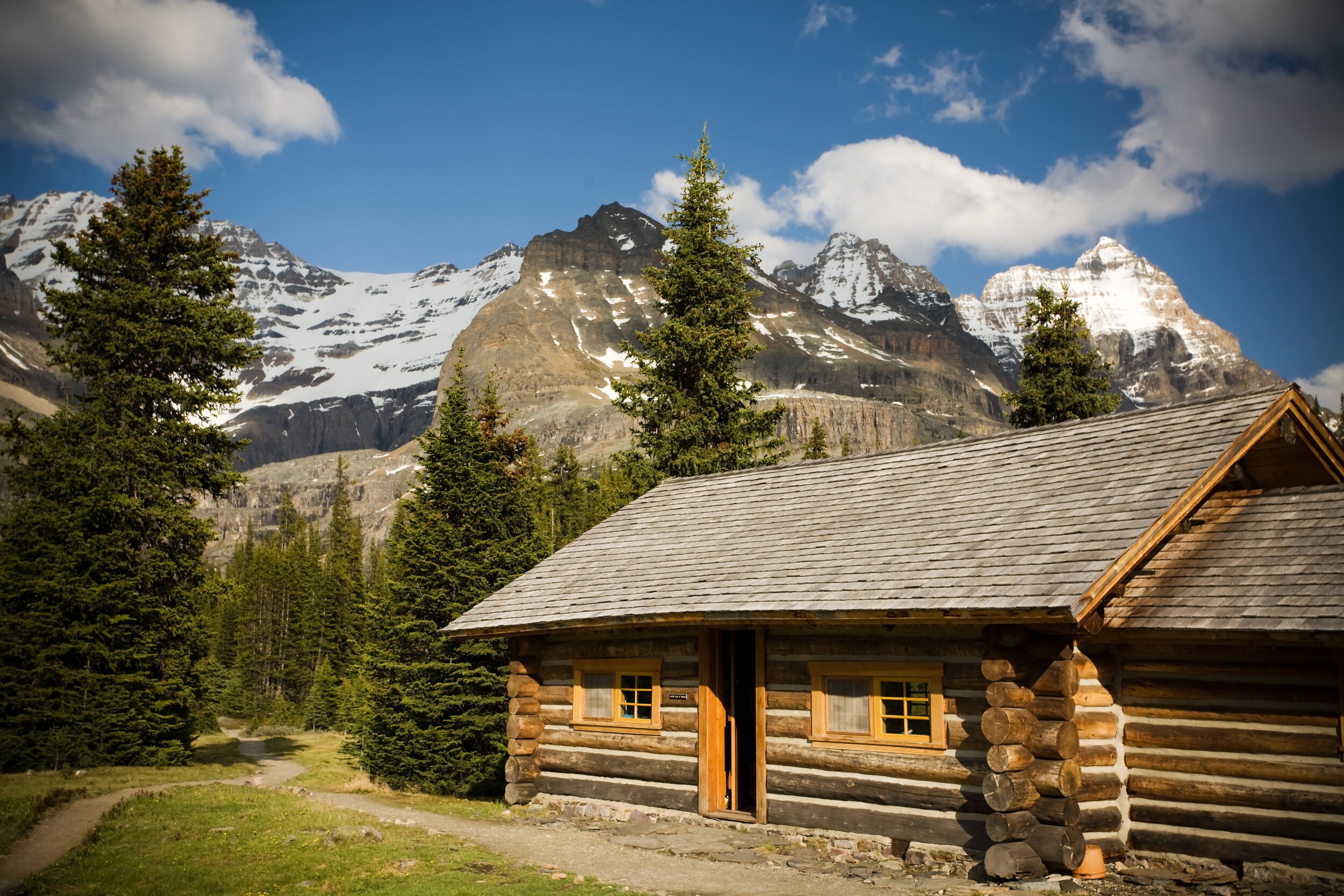  Elizabeth Parker Hut. Photo by Paul Zizka Photography 