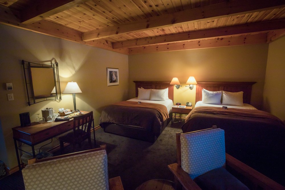  Premier Room at Buffalo Mountain Lodge. Photo by Paul Zizka Photography. 