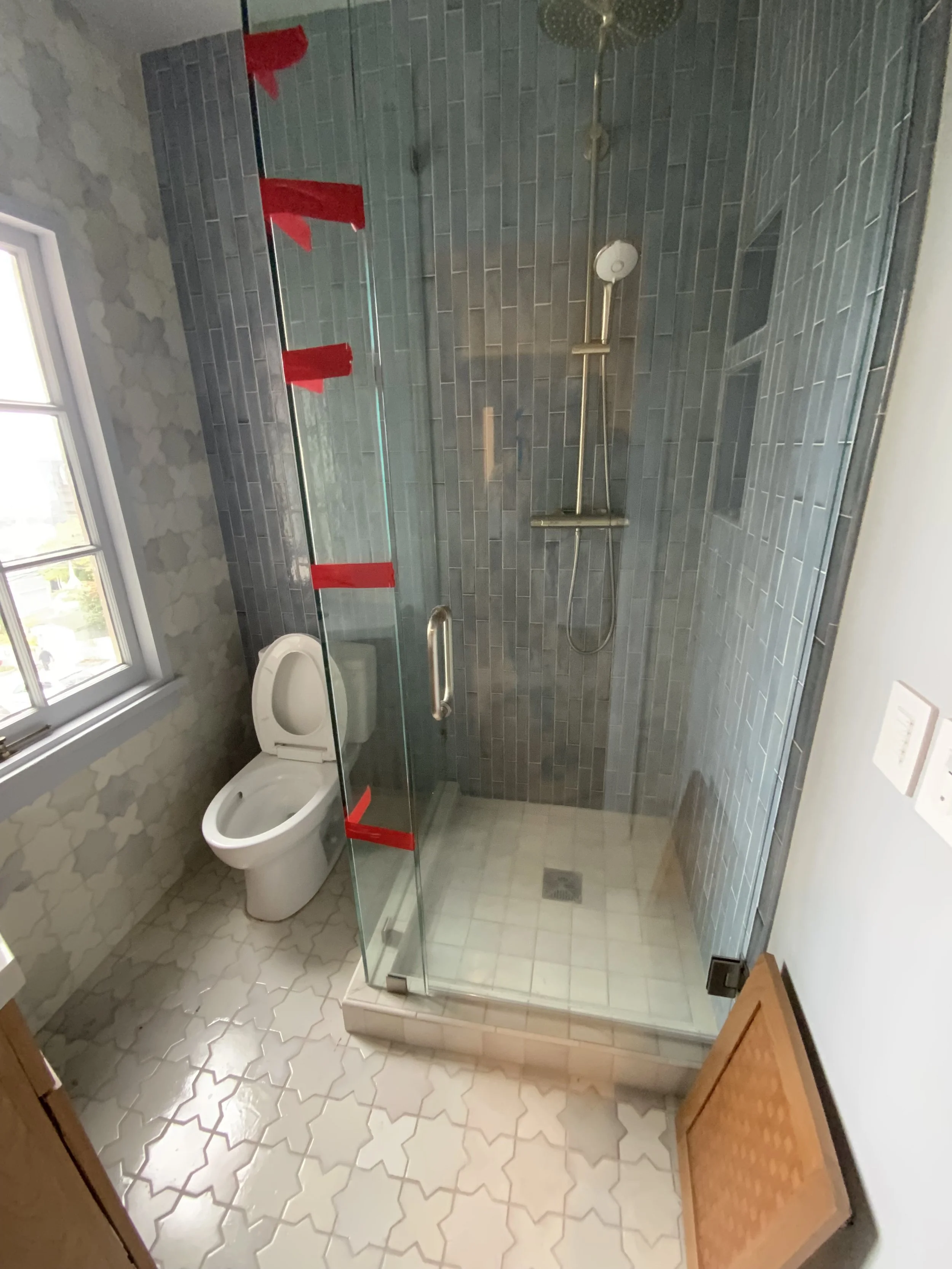 Tiled shower & floor