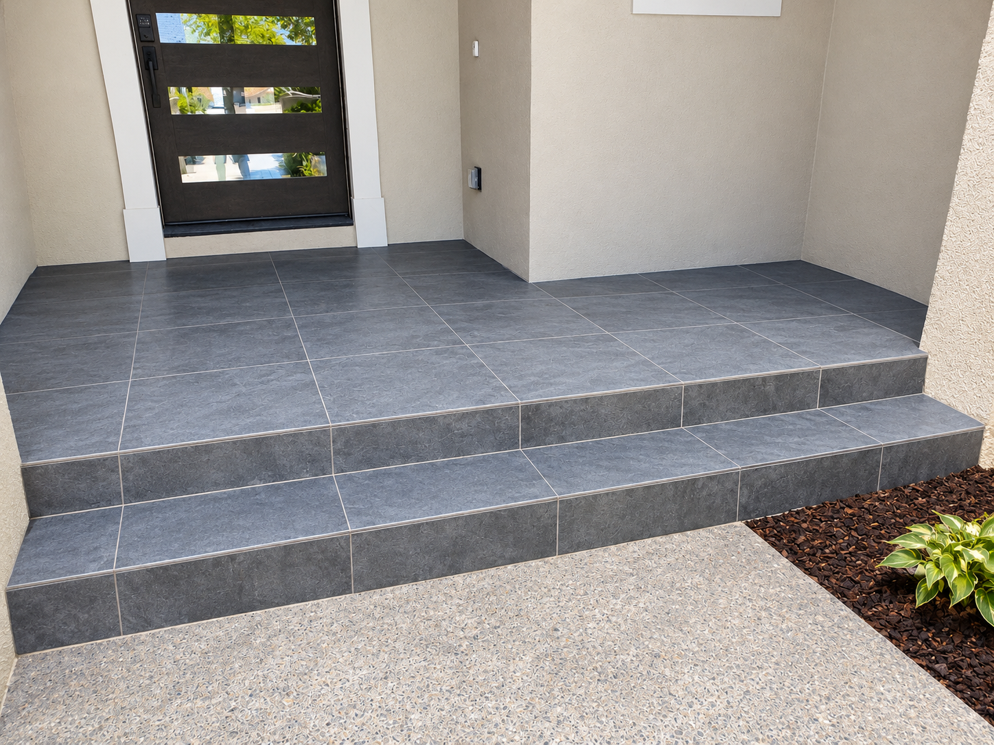 Tiled Front Entryway 