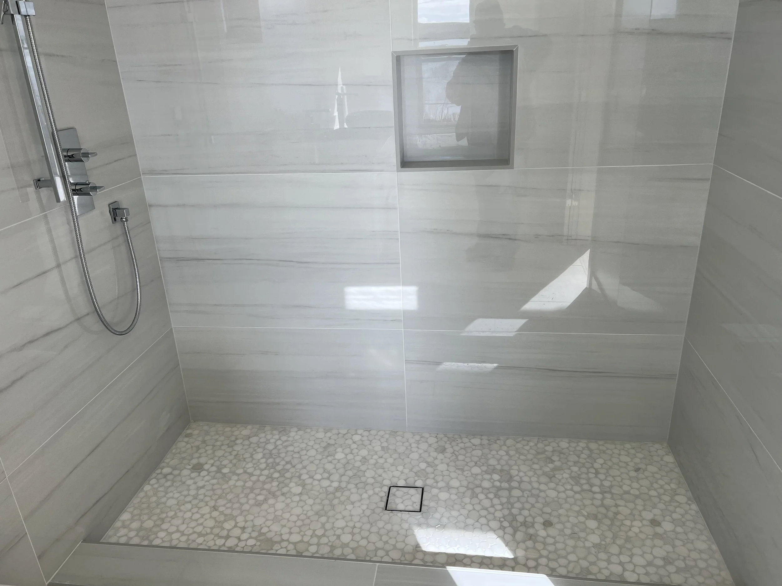 Tiled bathroom enclosure