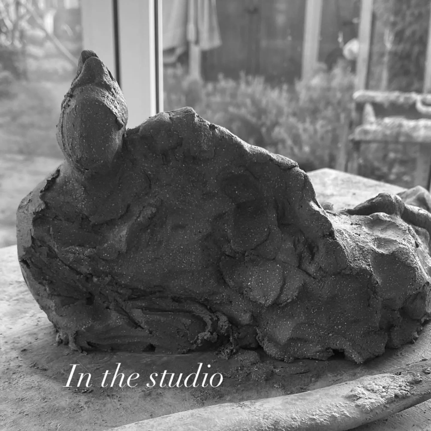 Working in  the studio on a collection of small sculptures the focus being on the movement and texture of the piece , working quite fast to avoid over working and detail &hellip;. Work will go either into galleries or my solo exhibition dm for detail