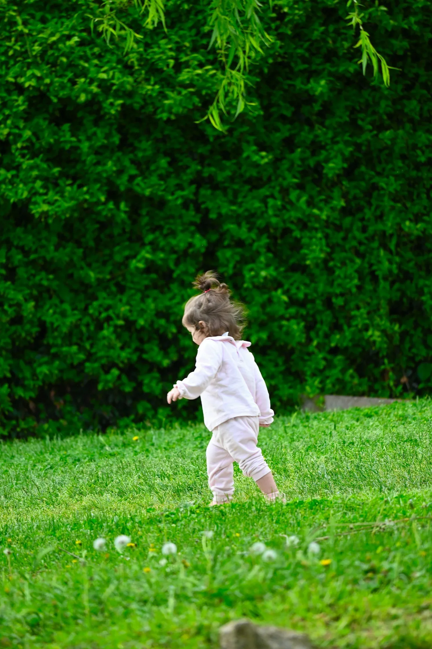 Evidence base for the health benefits behind children spending time outside 