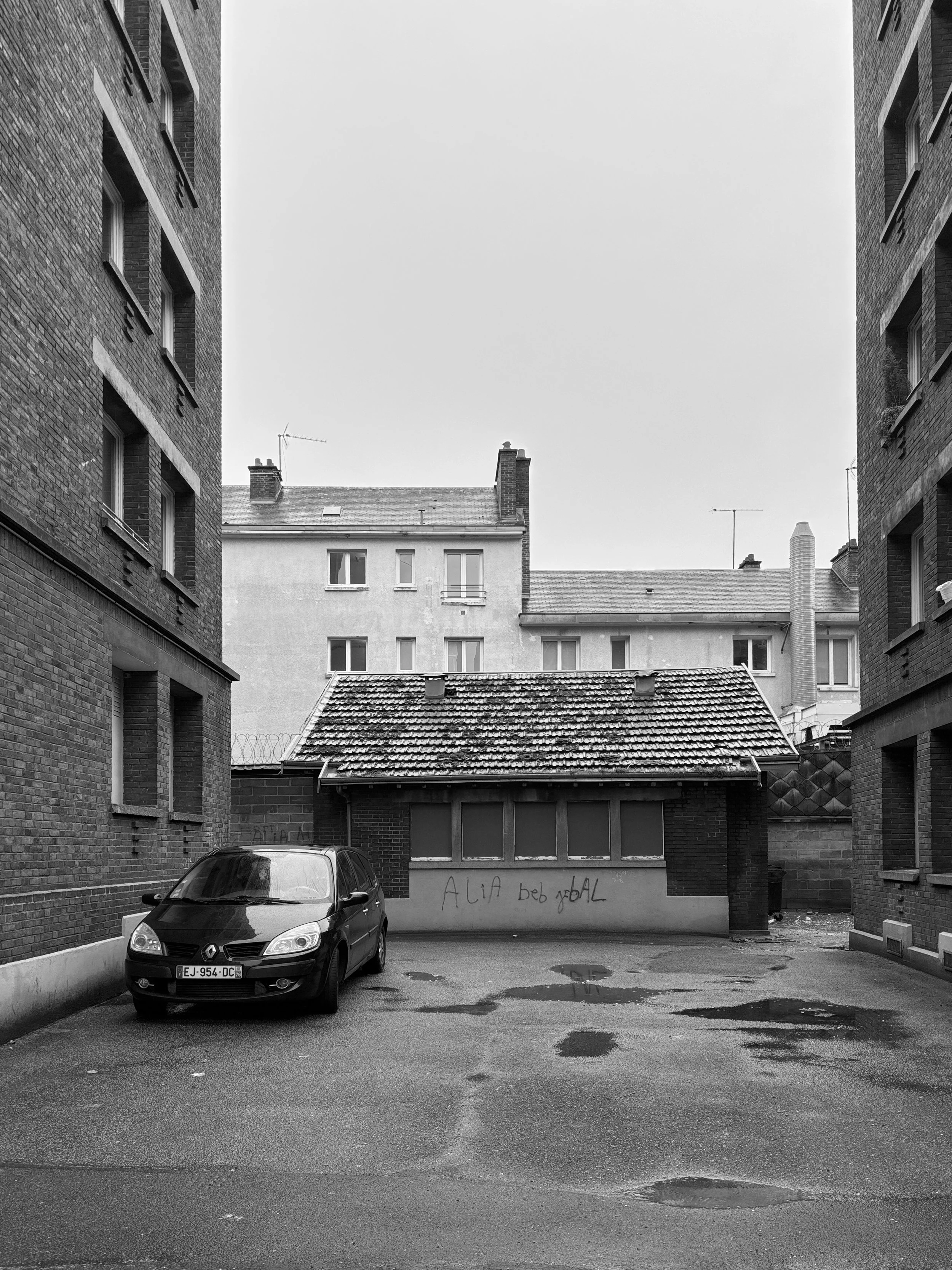 PhE04.jpg