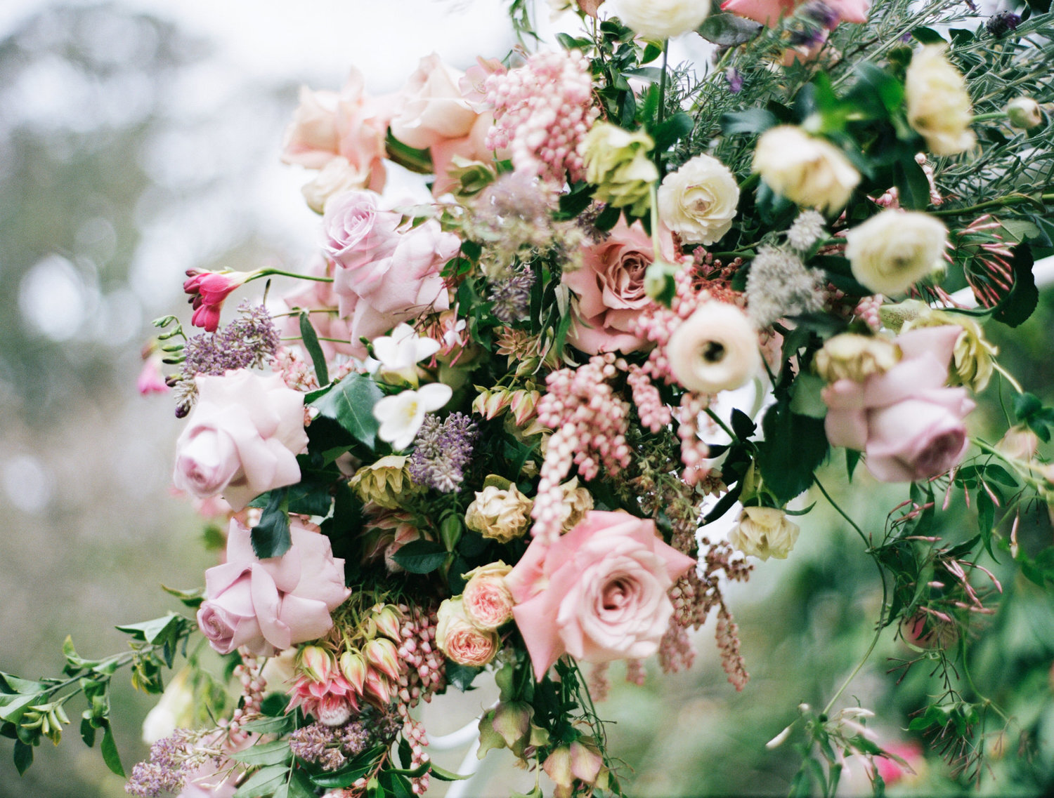 floral design wedding at milton park bowral