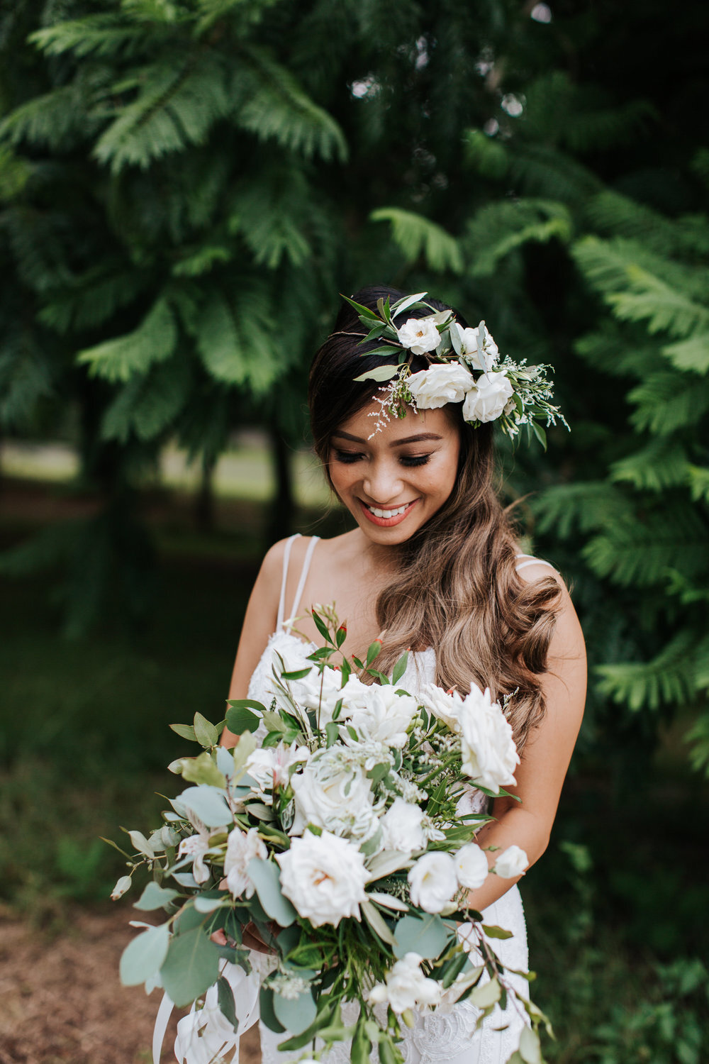 bride with bouquet at fernbank farm
