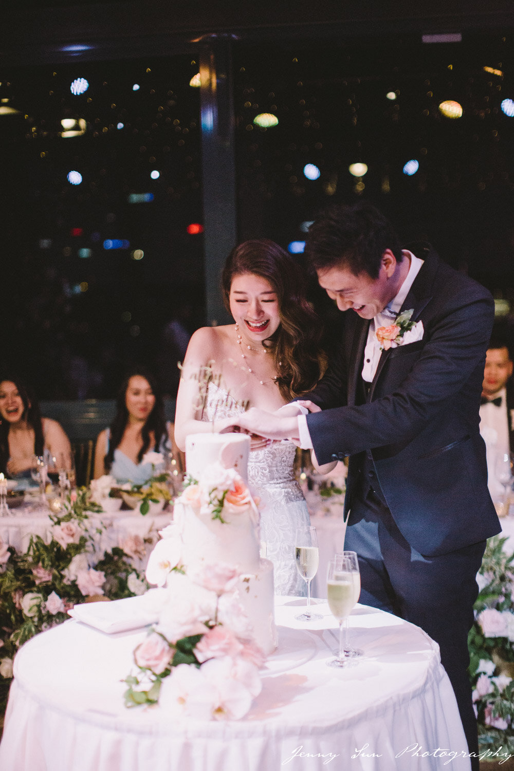 wedding cake pier one sydney