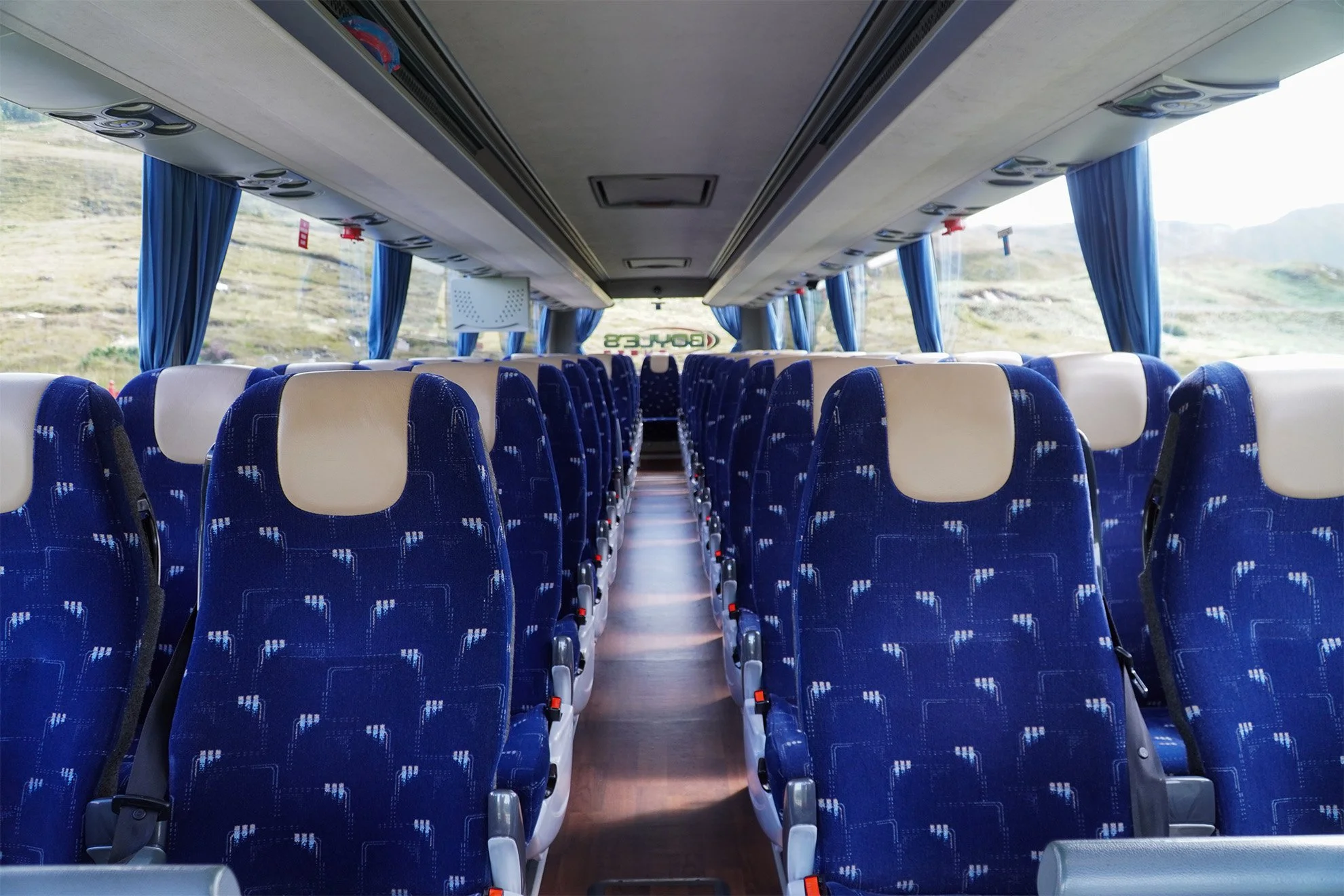 coach interior front seating.jpg
