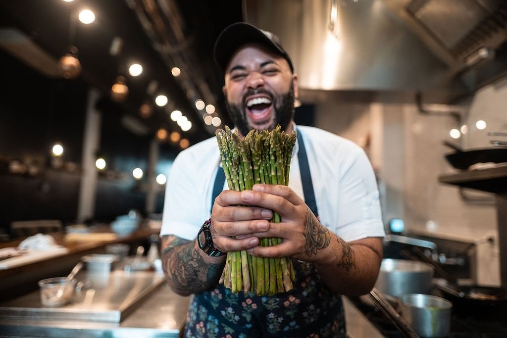 Plot twist: this is now a &ldquo;people laughing at food while not really eating&rdquo; account.  Enjoy this shot of Zack laughing at asparagus for no reason at all. 

Asparagus, Anchovy Mayo, Sweet Garlic, Lemon, Brown Butter Panko 👀 Now featured o