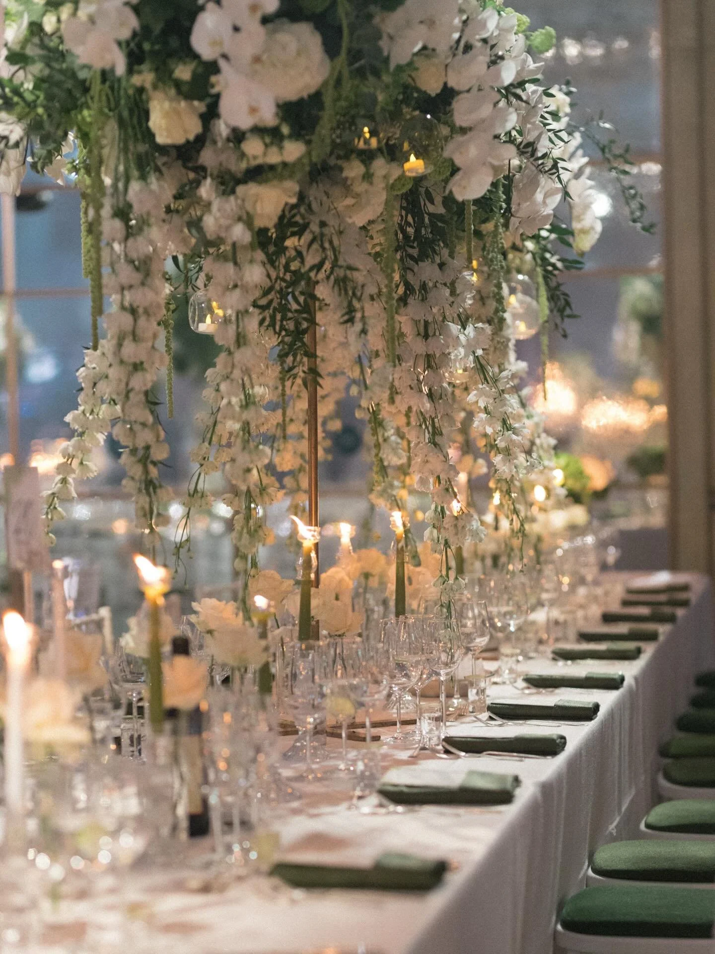 A few favourite moments from Danielle &amp; Boaz&rsquo;s incredible day at The Peninsula London.

A day that moved beautifully between classic, timeless elegance and the kind of high-energy celebration you feel long after it&rsquo;s over.

From the b