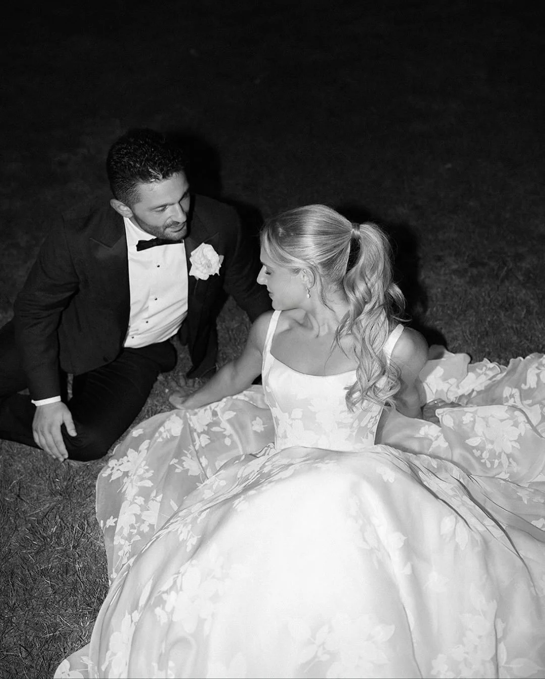 A few favorites from Natalie &amp; Joe 🤍

Venue @fshampshire 
Planners @lucybunkell 
Video @storiesfromeros 
Dress @suzanneneville 
Flowers @funkyflowersshop 
Make Up @shannonnmakeup 
Hair @gabygoldringhairstylist 
Catering @jasonmillanuk 
Band @the