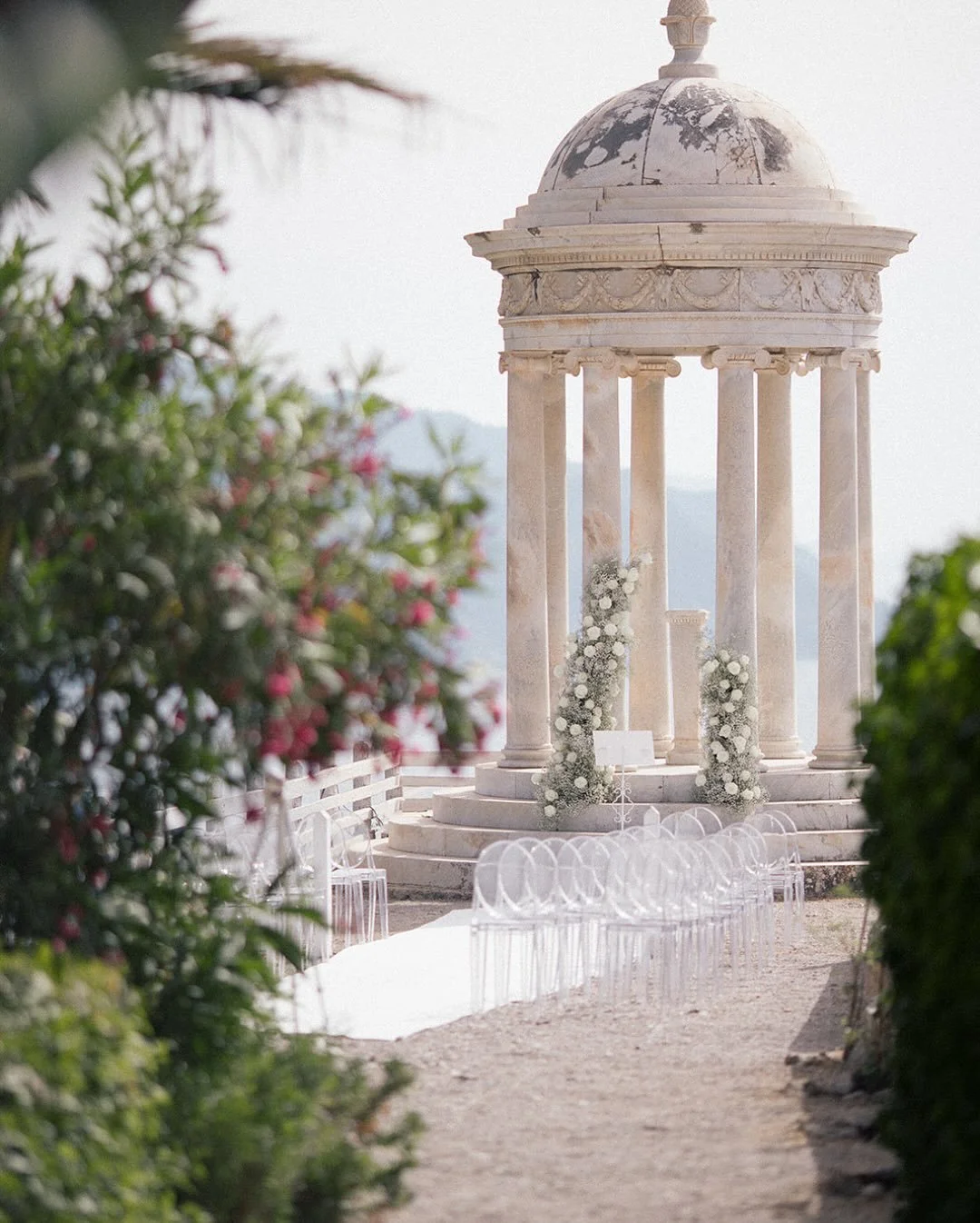 The light in Spain just hits different. Memories from a breathtaking destination wedding at @son_marroig, Mallorca.

#destinationwedding #mallorcawedding #spainwedding #aummerwedding #destinationweddingphotographers