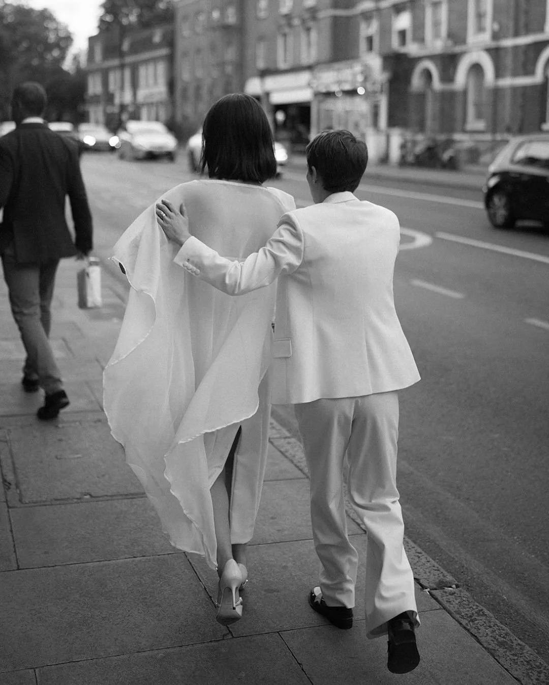 A beautiful South London micro wedding for Maddie &amp; Katharine ✨
They tied the knot at Southwark Registry Office, stopped by @versionwines for a celebratory drink, and ended the evening at @thecamberwellarms with the most emotional speeches. It wa