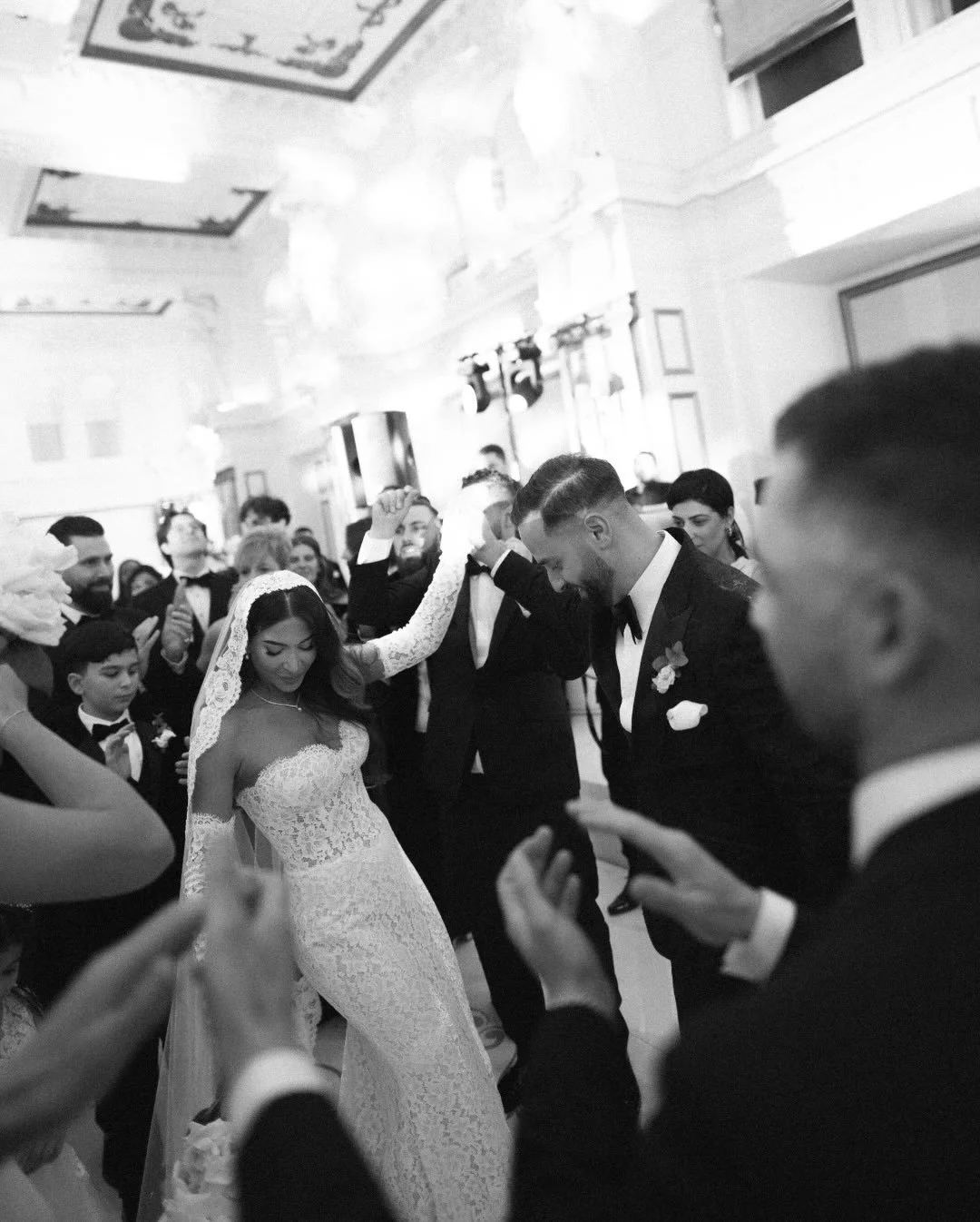 Gina &amp; Lenos 🤍 My last wedding of 2025.
I loved photographing the way the dance floor came to life as the night unfolded.
Such an amazing way to end the year and I can&rsquo;t wait for the energy 2026 is going to bring.