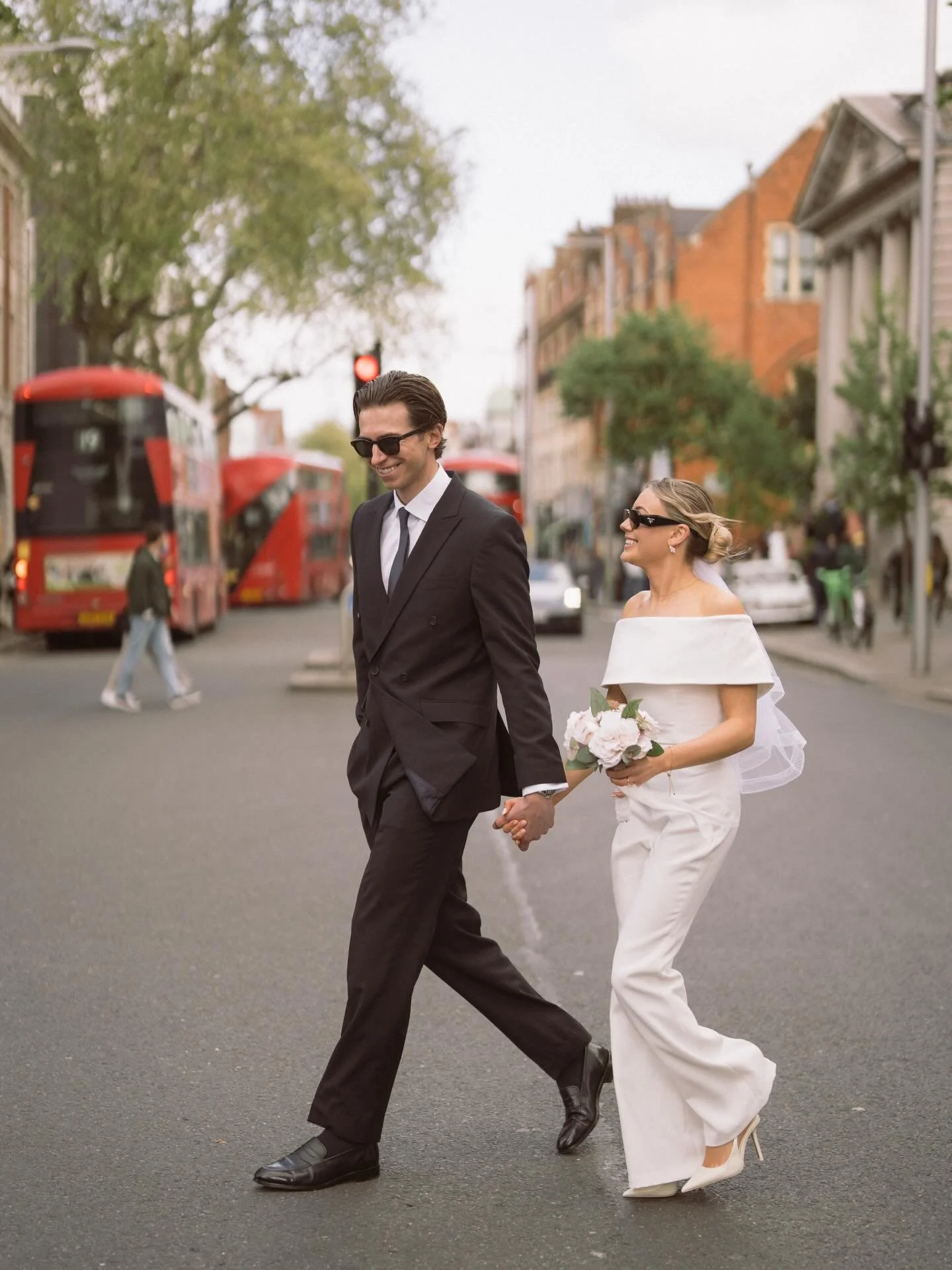 London weddings 🫶🏻🫶🏻 

#londonmicrowedding #londonweddingphotographer #chelseawedding #chelseaoldtownhall #microwedding
