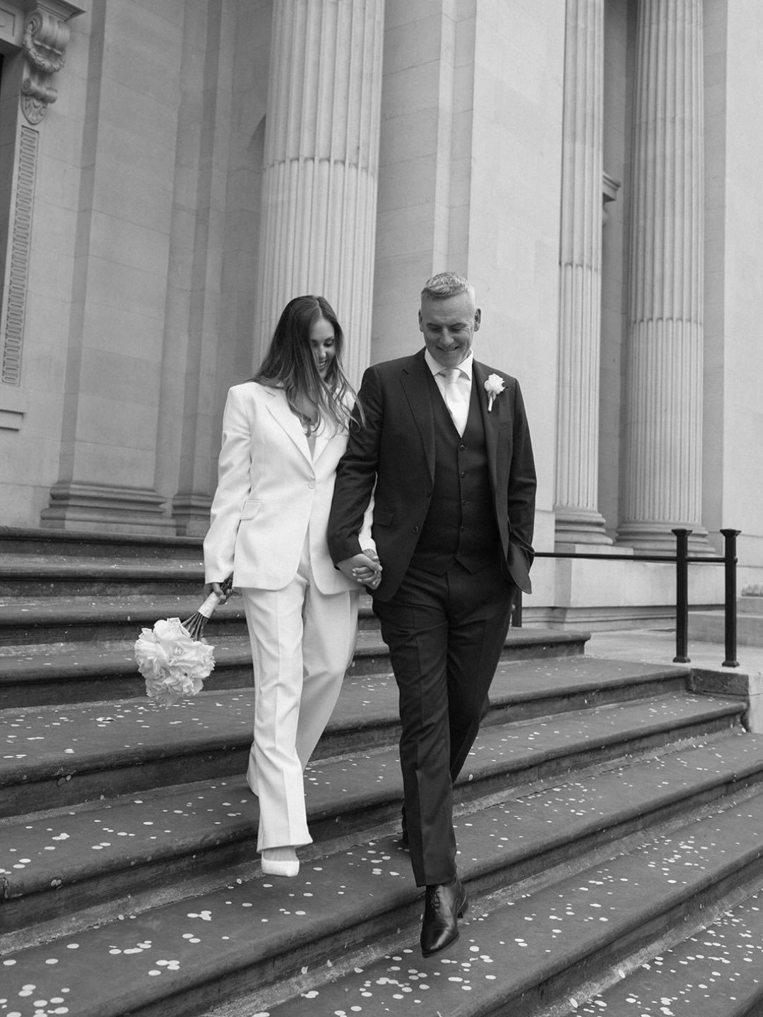 Bridal suits &amp; town hall weddings 🫶🏻🤍

#BridalSuit  #TownHallWedding #CourthouseWedding #MicroWedding