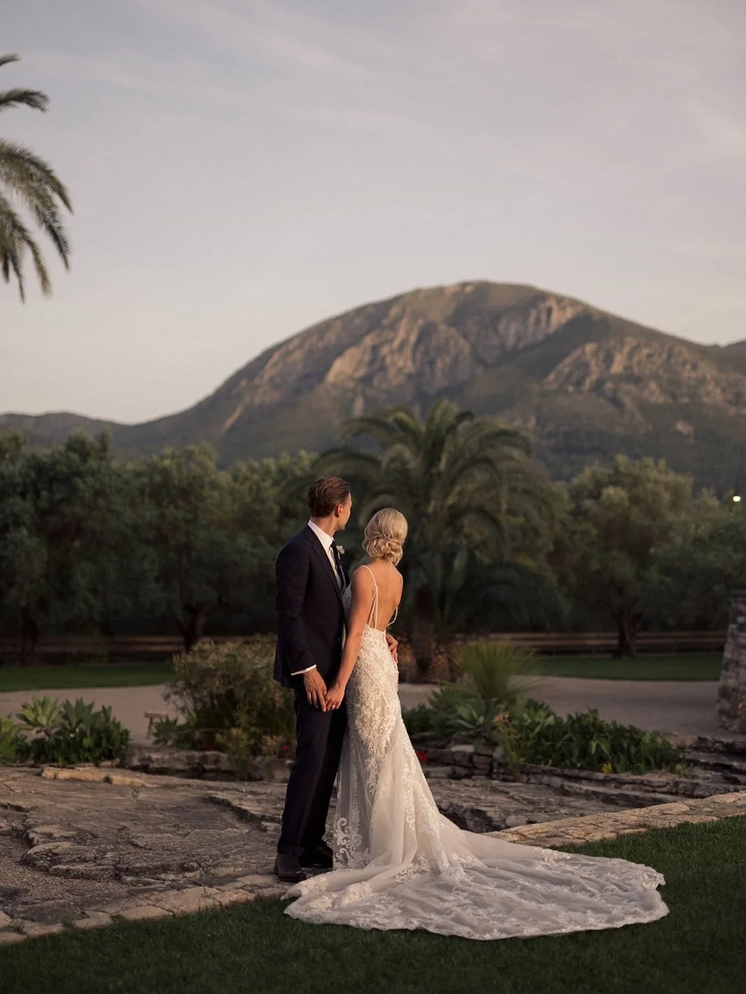 Ella &amp; Max sunset in Spain 

#casabenigalip #spain #destinationweddingspain #destinationweddingphotographers