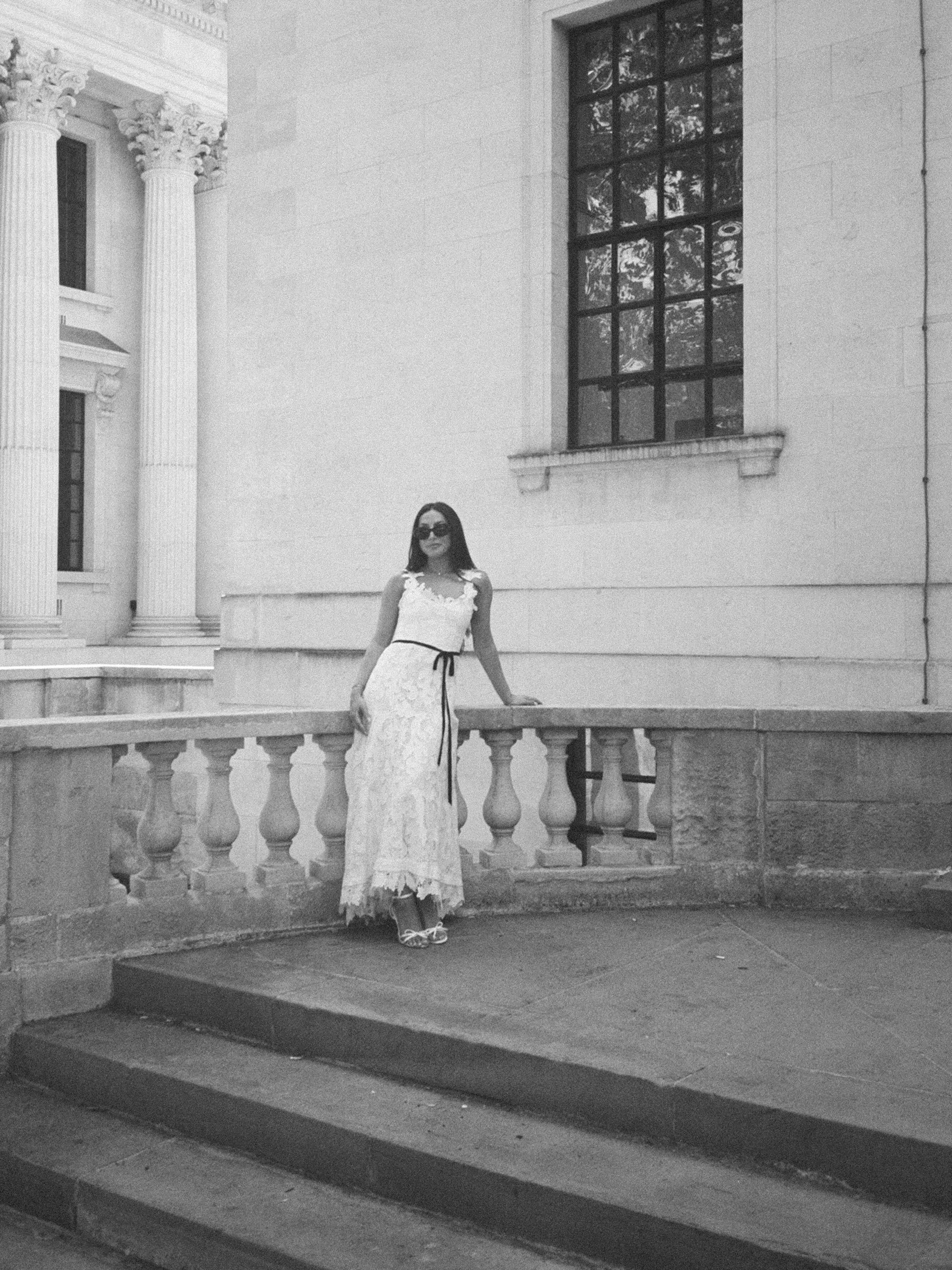 Portrait of Demi on 35mm film at ever iconic Marylebone Town Hall. 

#35mmfilmportrait #townhallwedding #theoldmarylebonetownhall