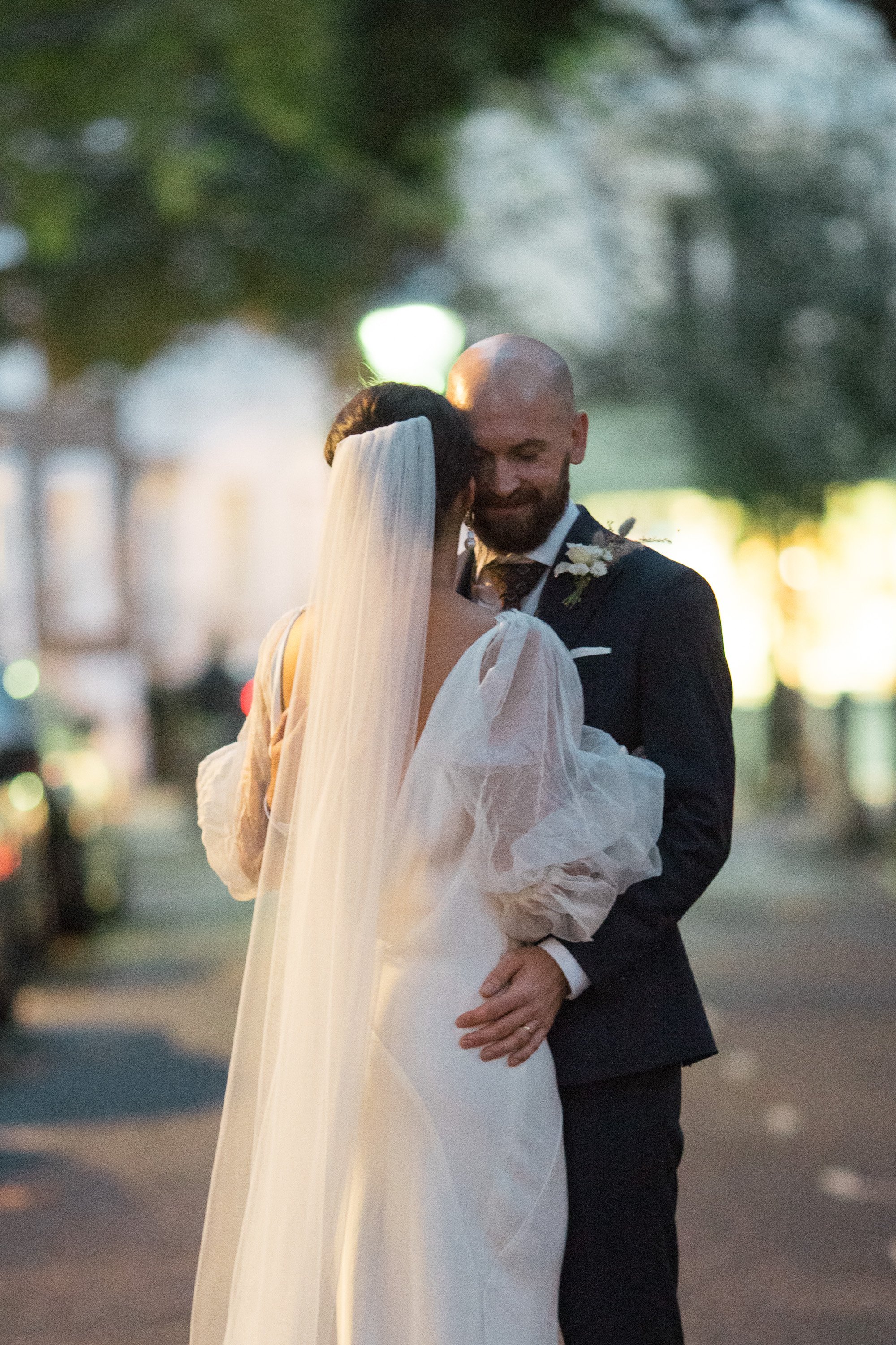 wild-by-tart-chelsea-town-hall-london-micro-wedding-phoebe-jonathon-87.jpg