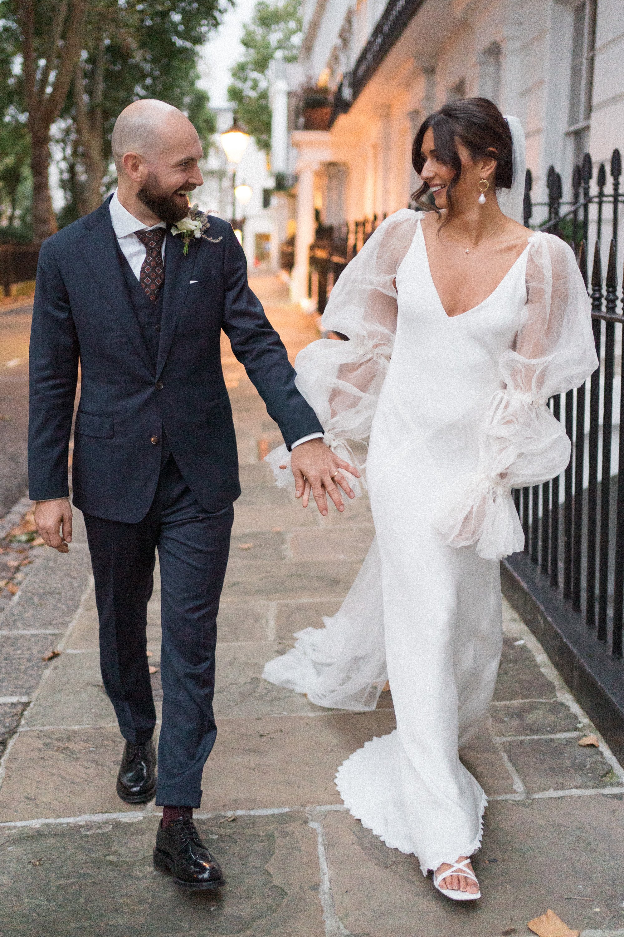 wild-by-tart-chelsea-town-hall-london-micro-wedding-phoebe-jonathon-77.jpg