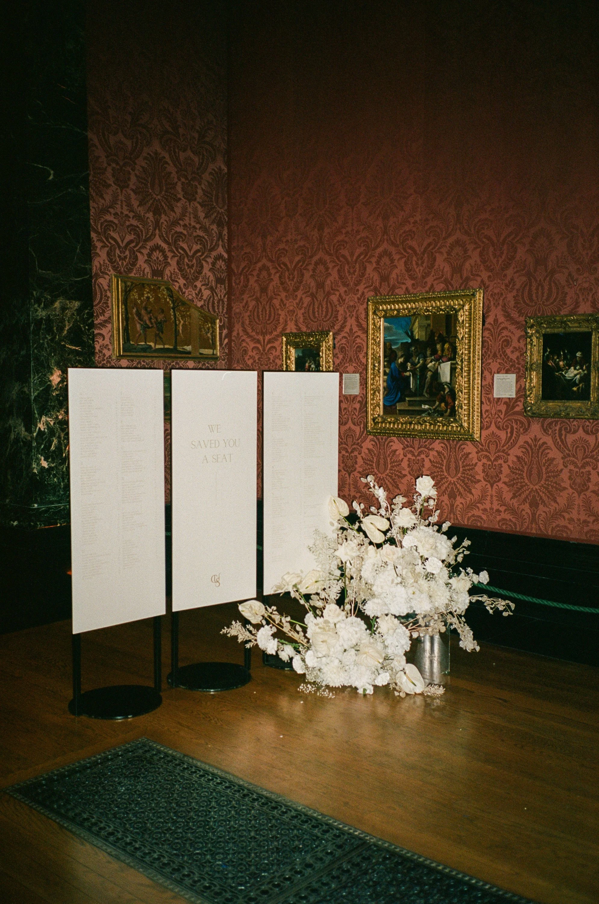 national-gallery-london-wedding-35mm-film-32.jpg