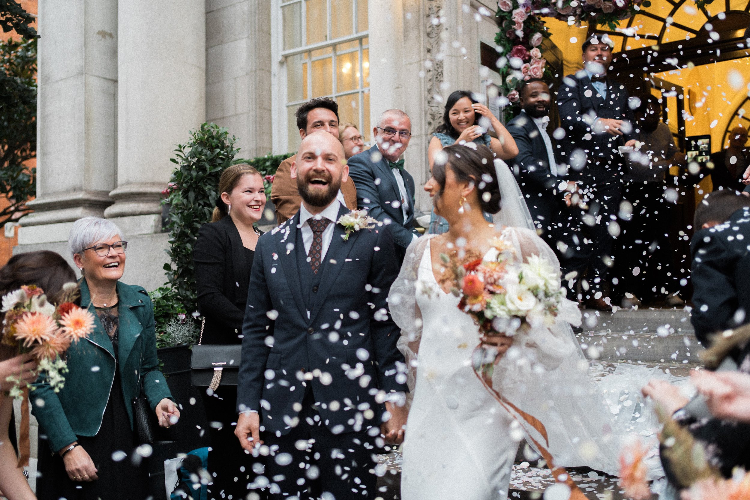 wild-by-tart-chelsea-town-hall-london-micro-wedding-phoebe-jonathon-56.jpg