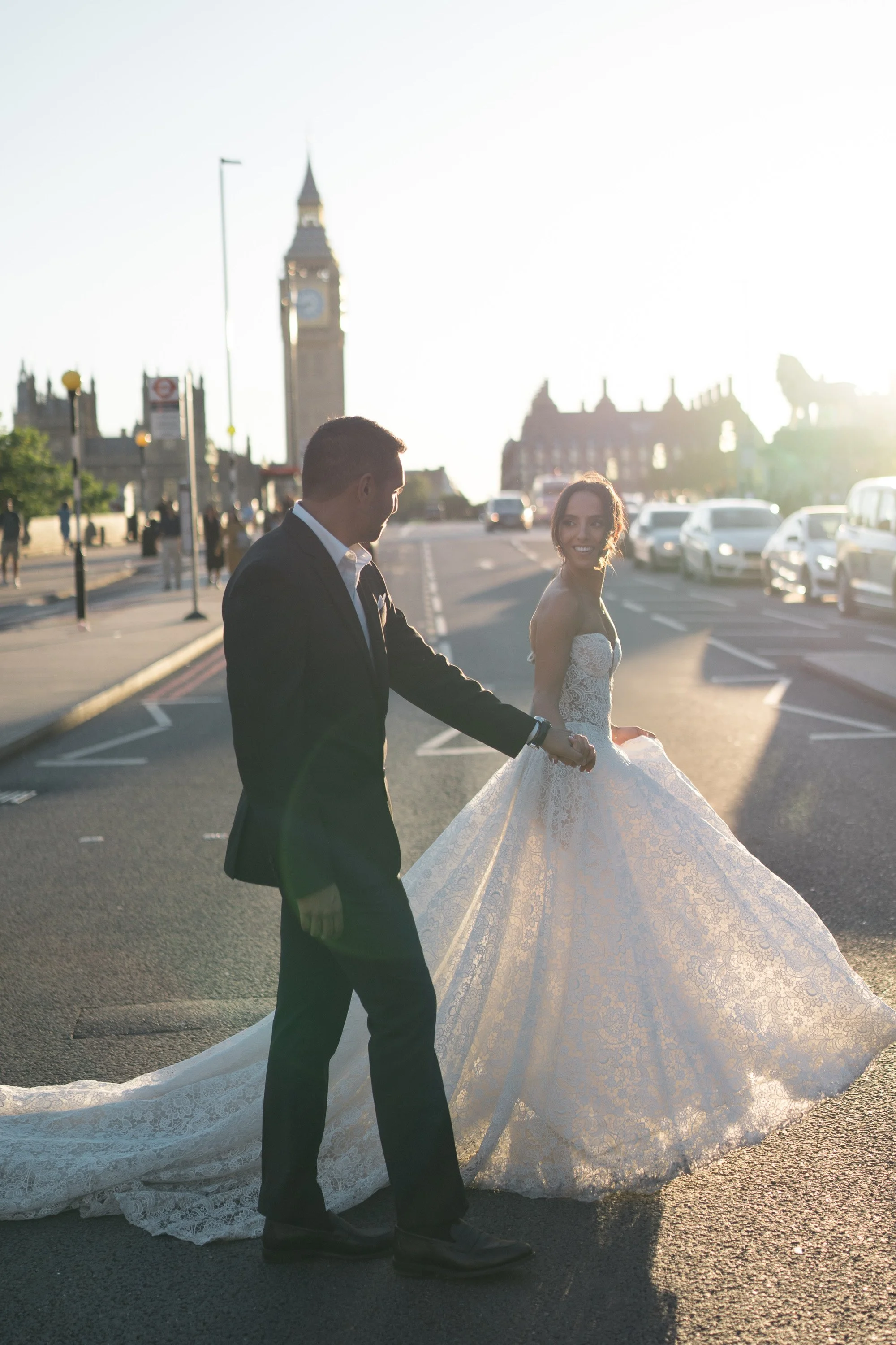 sahar-emily-london-sunset-couple-shoot-30.jpg
