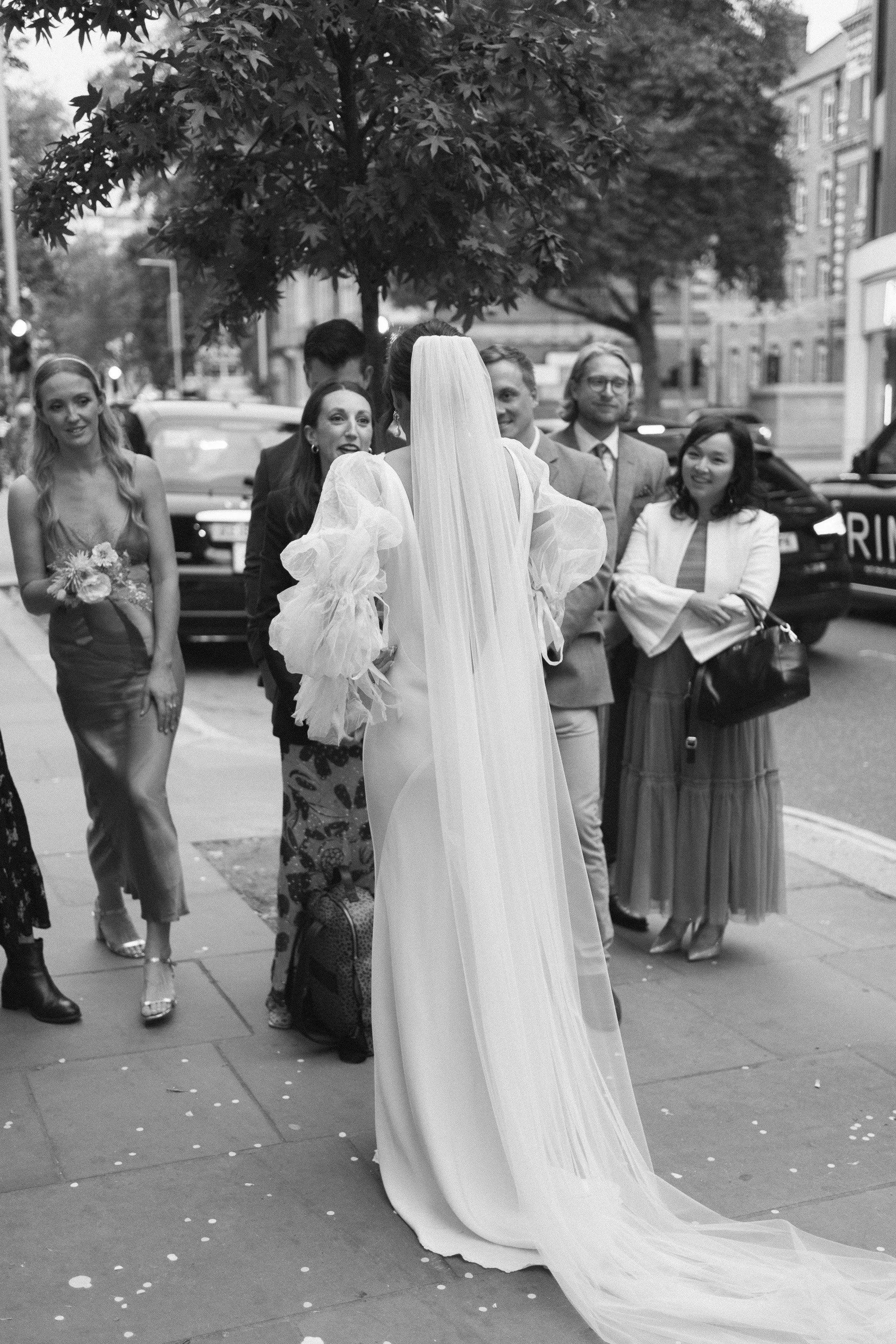 wild-by-tart-chelsea-town-hall-london-micro-wedding-phoebe-jonathon-68.jpg