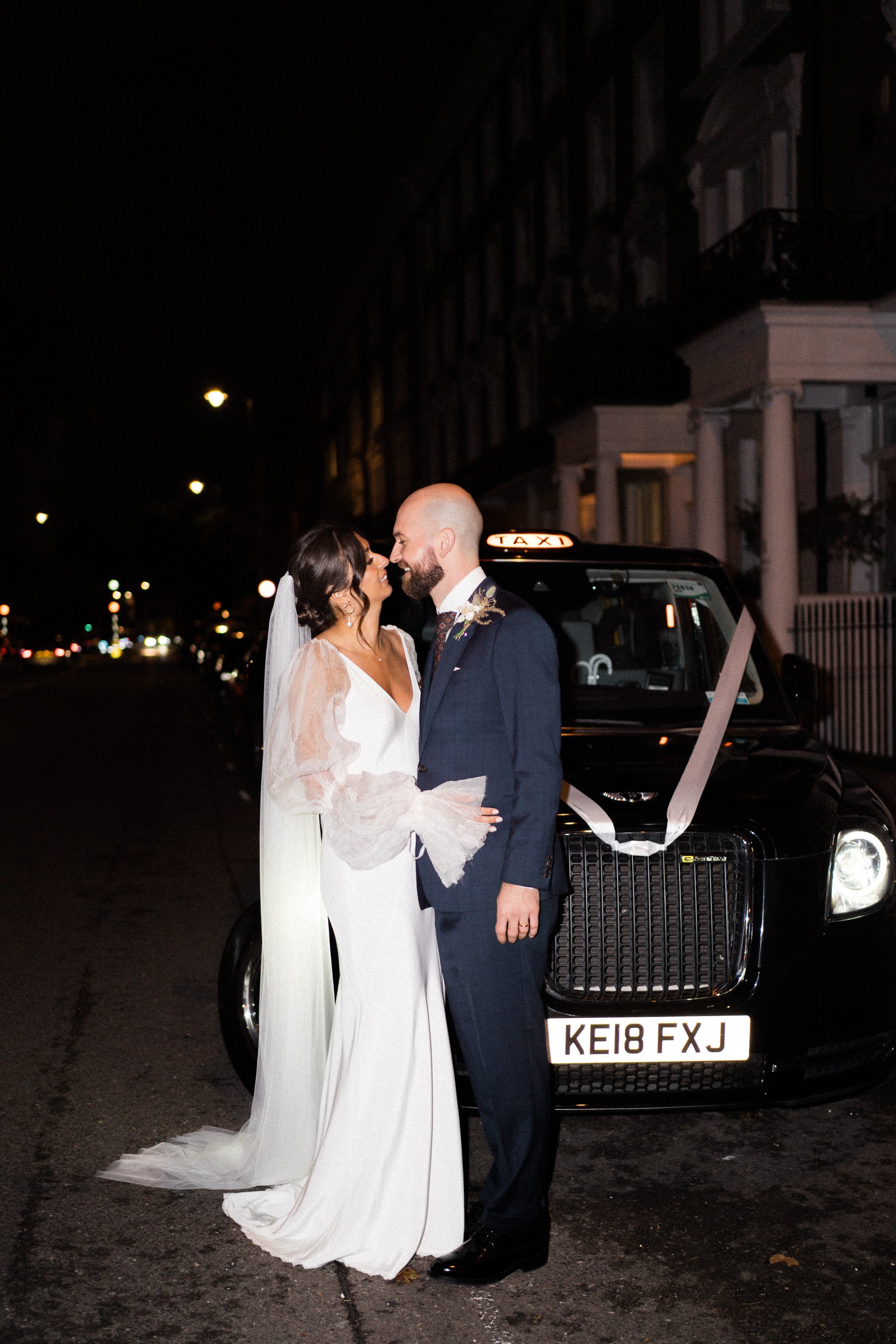 wild-by-tart-chelsea-town-hall-london-micro-wedding-phoebe-jonathon-110.jpg