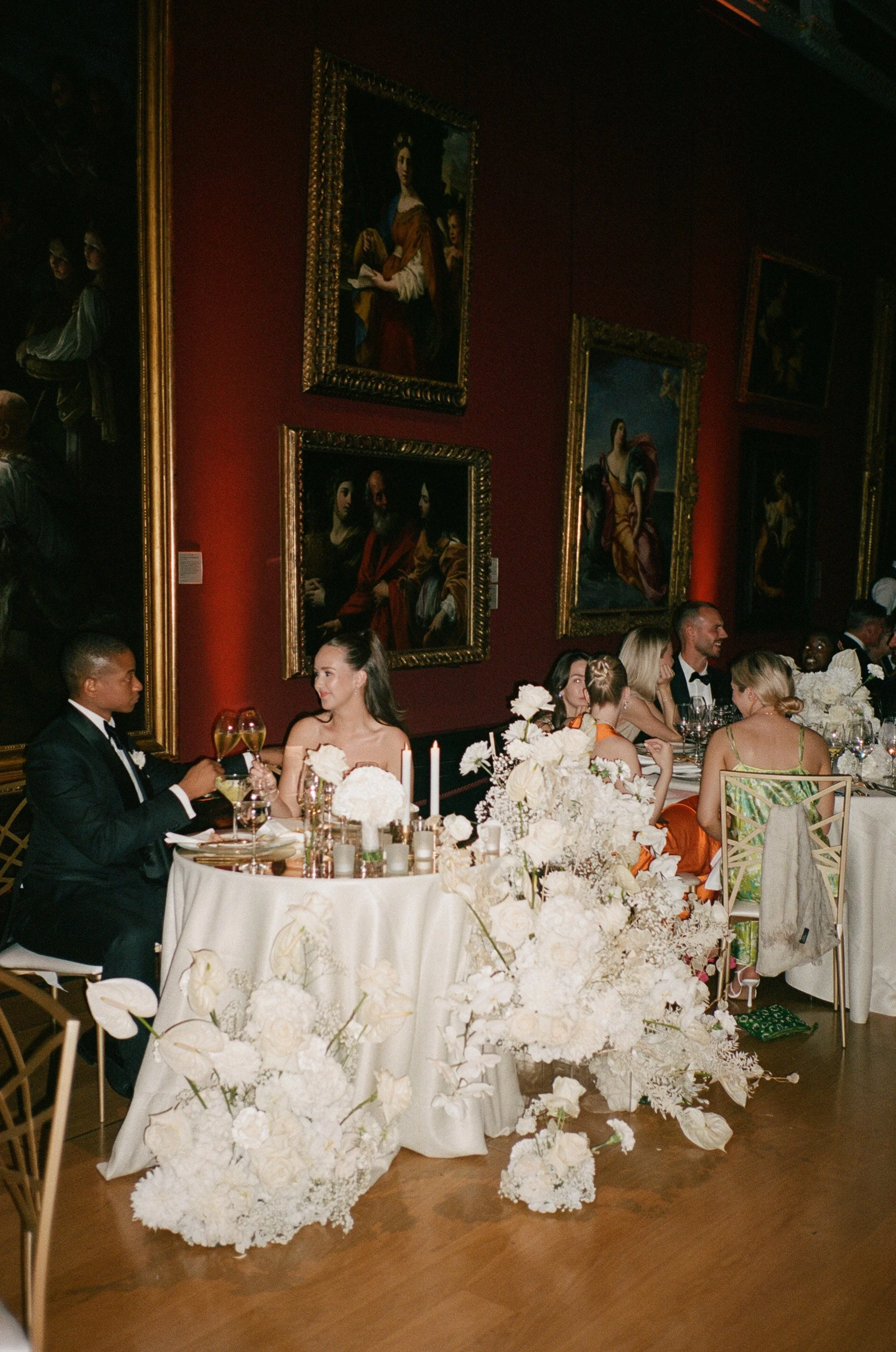 national-gallery-london-wedding-35mm-film-51.jpg