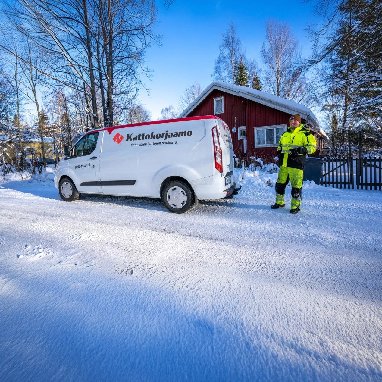 Mit&auml; Kattokorjaamolla on tehty t&auml;ll&auml; viikolla? 

Vaikka viikko on vasta tiistain kohdalla, olemme jo ehtineet tehd&auml; monesta katosta turvallisempia ja parantaa rakenteiden toimivuutta useissa kohteissa. Ty&ouml;n alla on ollut laaj