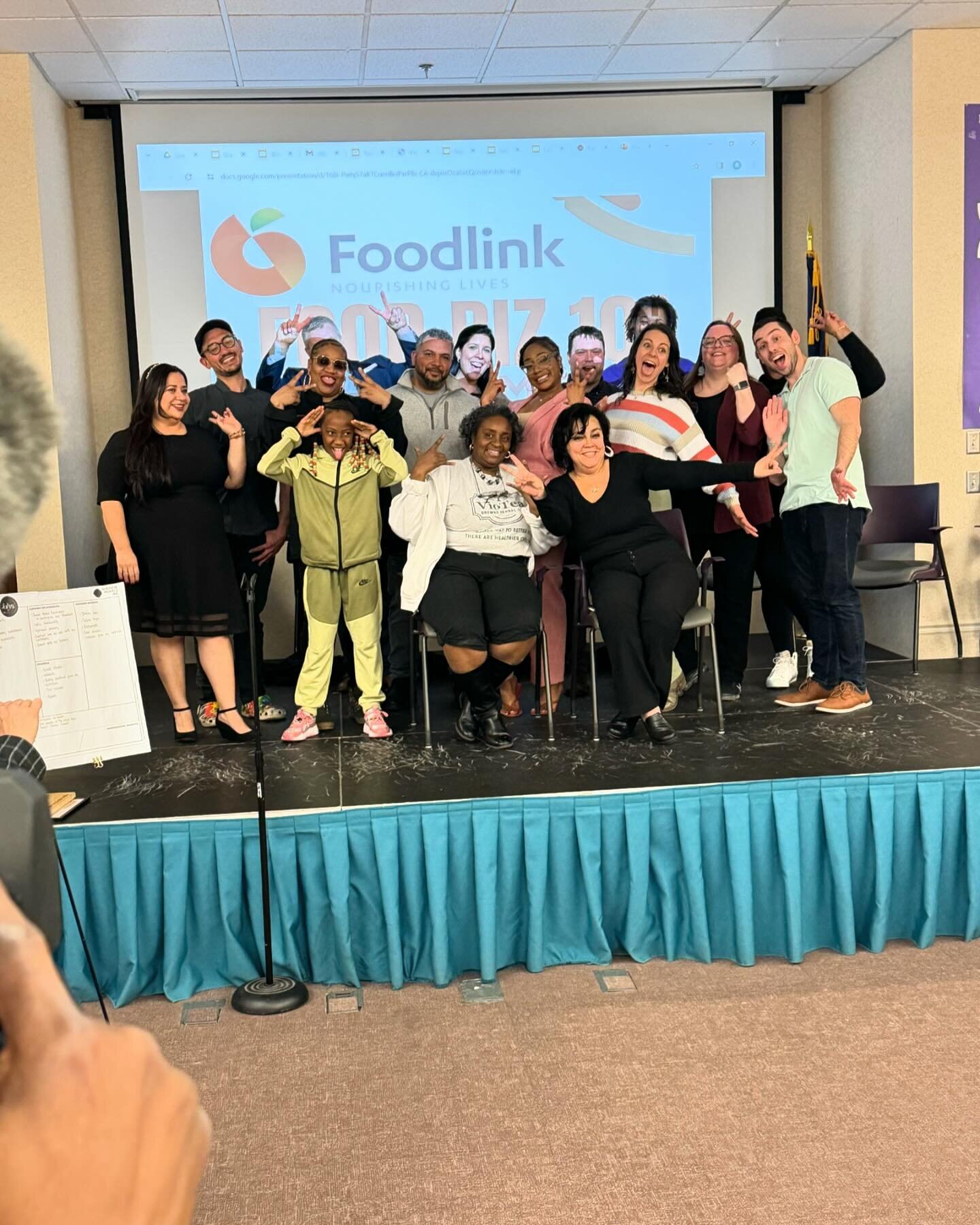 Congratulations to the graduates of @roccommissary &amp; @foodlinkny Foodbiz 101!  A wonderful ceremony full of tomorrow&rsquo;s Rochester food trailblazers 🎓🥗🍸