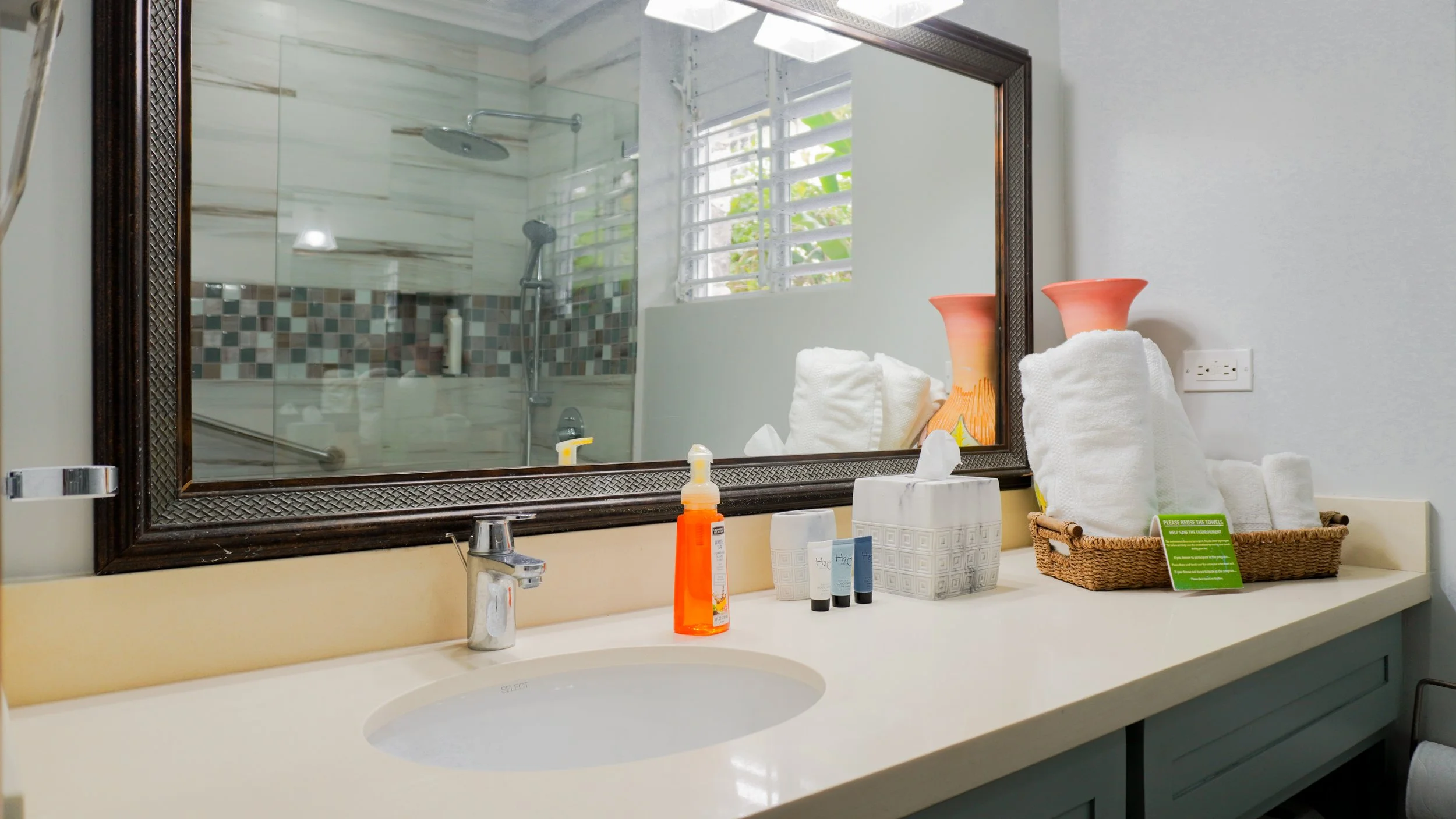 Villa Jaime | Standard Bathrooms