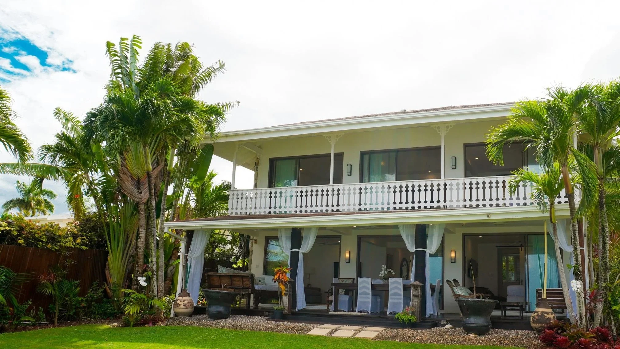 Villa Selma | 3 Bedroom Ensuite Bathrooms| Private Entrance, Gazebo & Back Yard