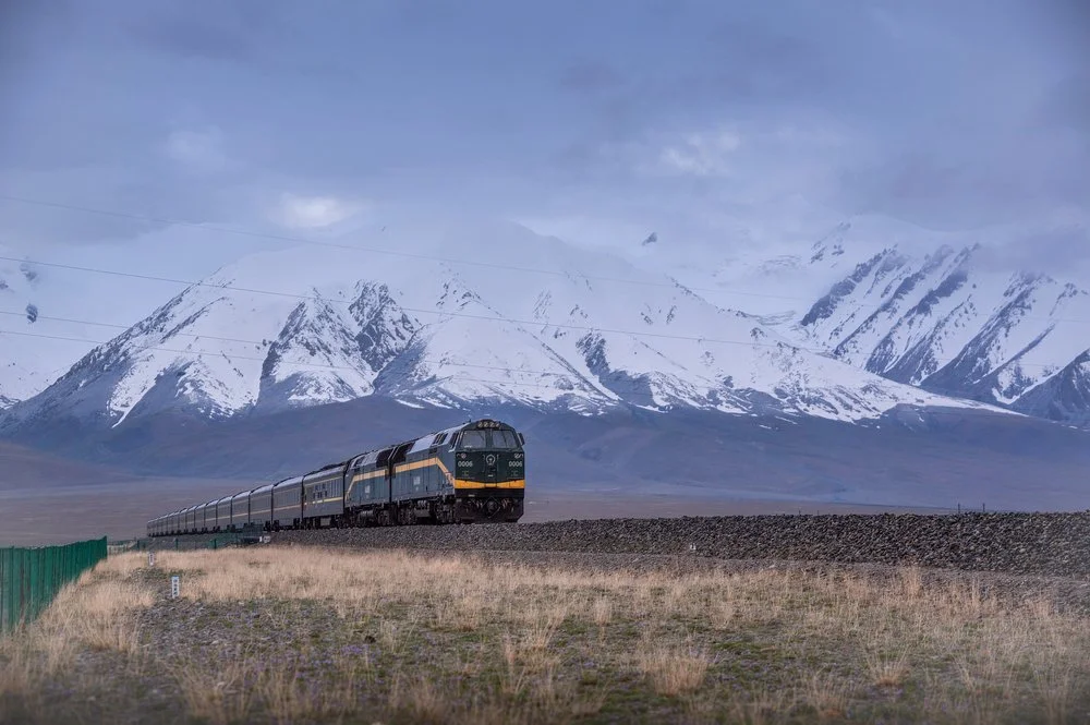 Qinghai-Tibet Railwayshutterstock_1995933389.jpg