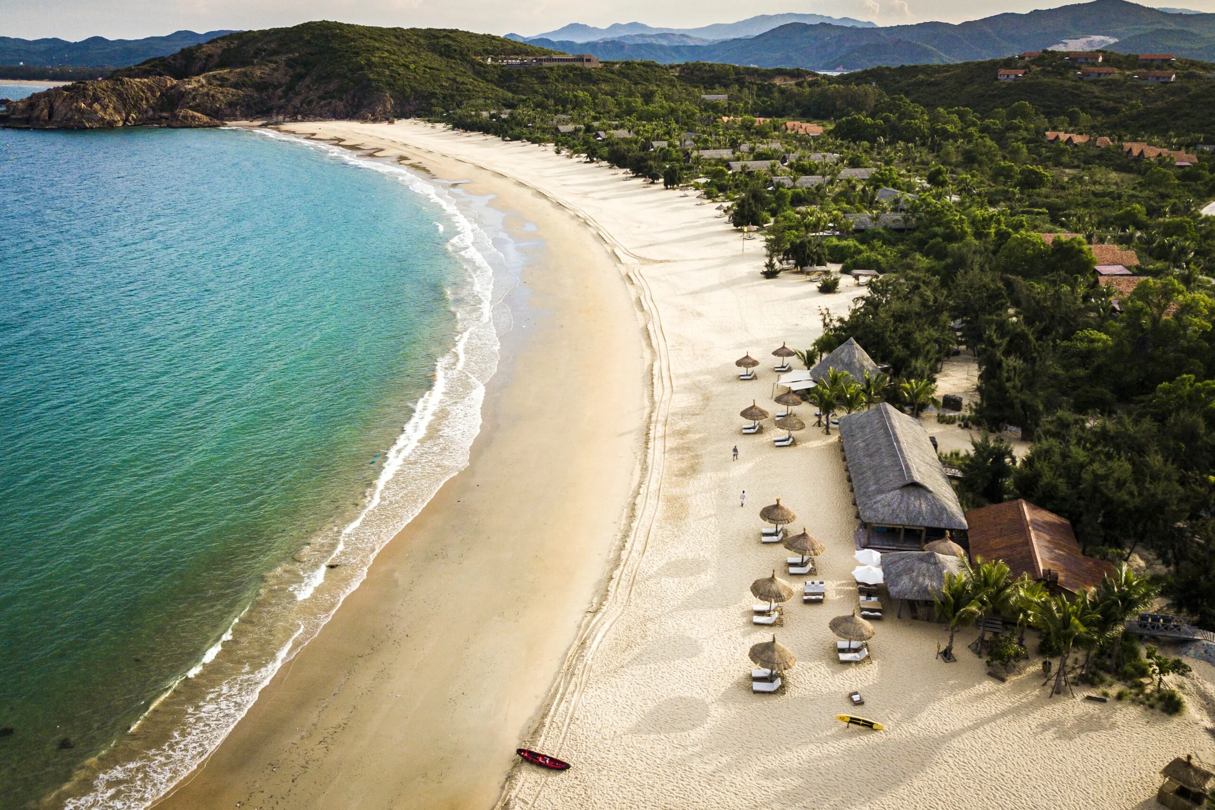 Zannier-Hotels-Bãi-San-Hô-Beach-3-©️-Frederik-Wissink-for-Zannier-Hotels-scaled.jpg