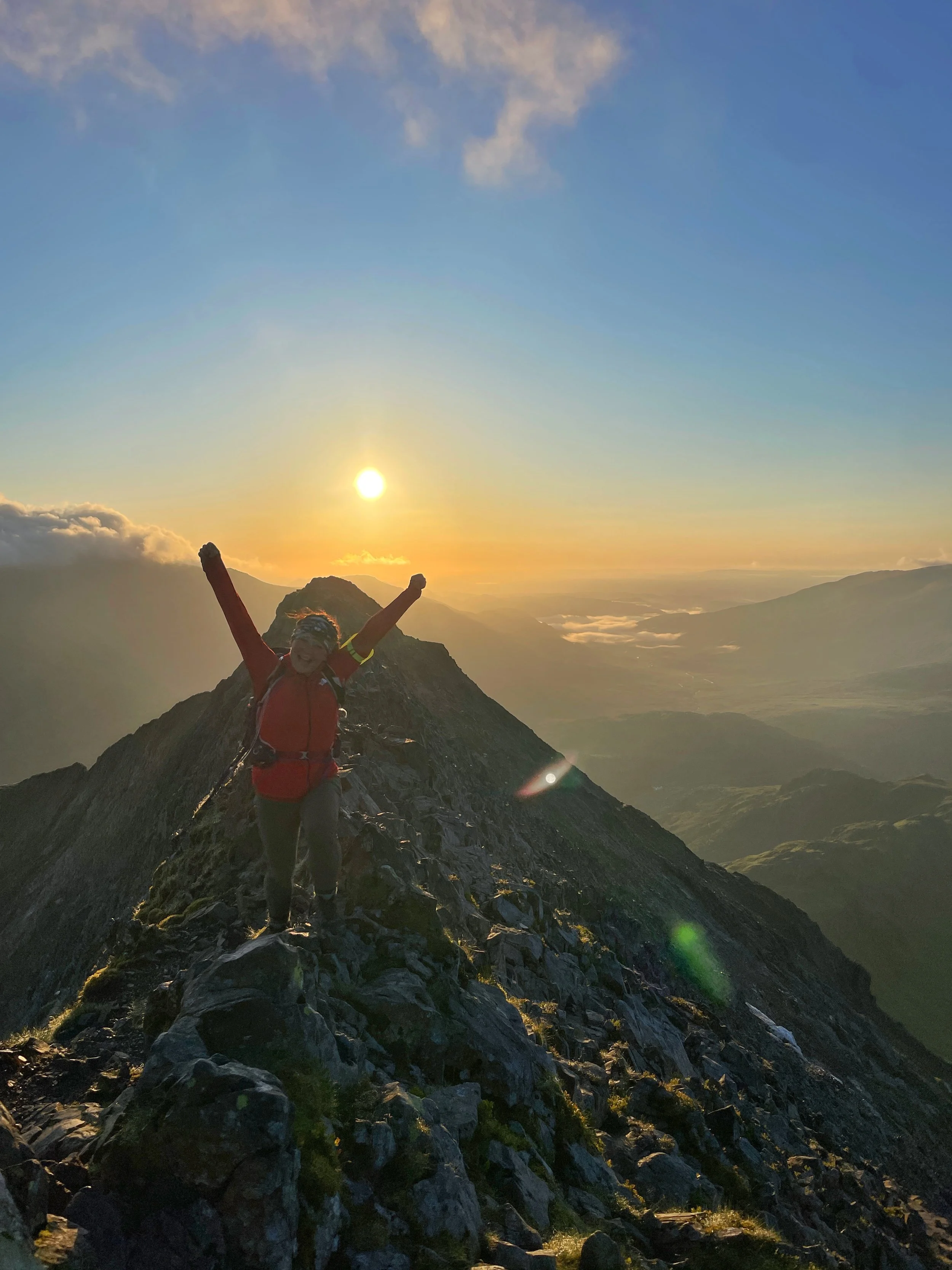 early morning guided scrambling along crib goch yr wyddfa snowdon horseshoe eryri