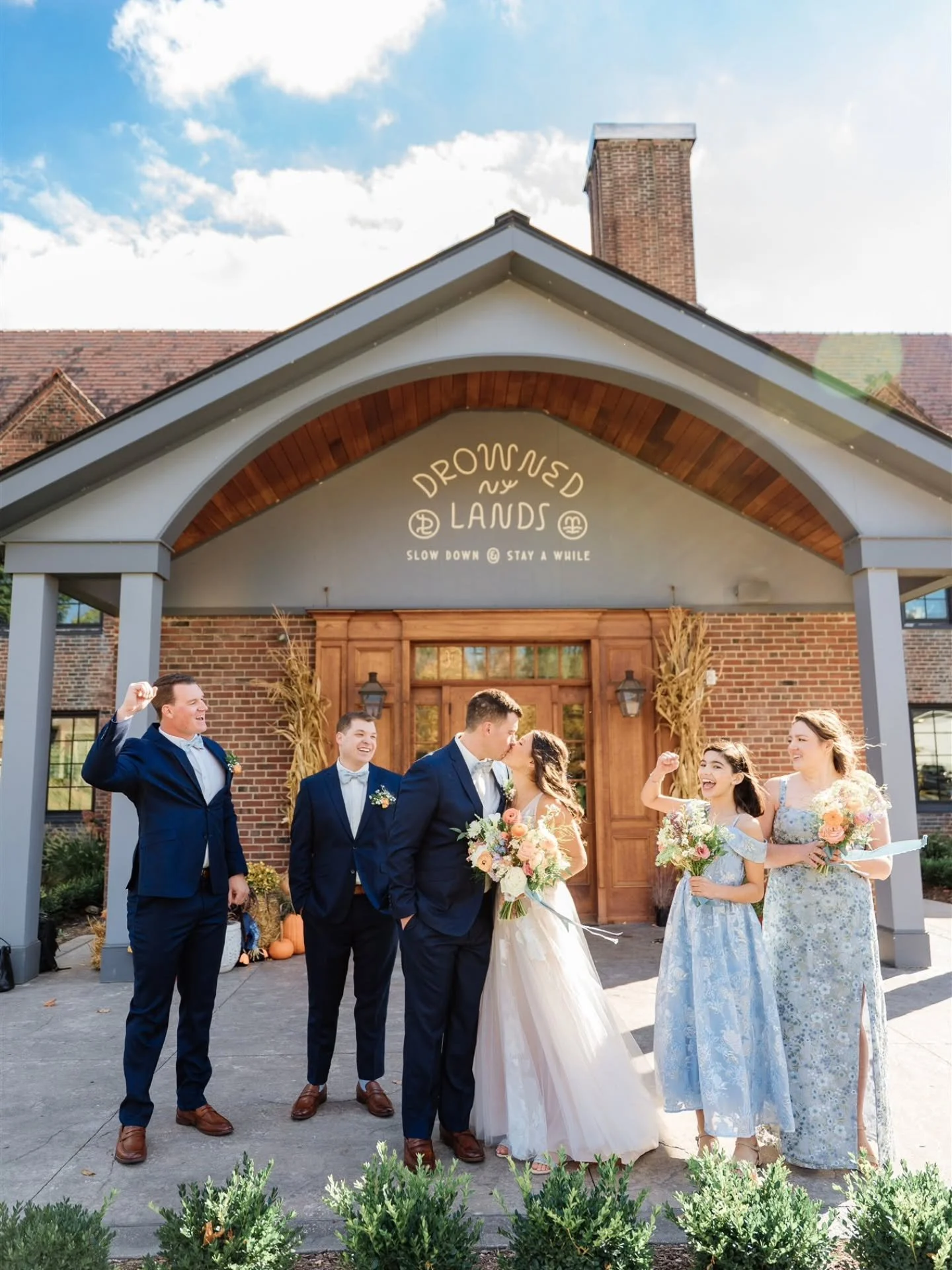 Some sneak peaks from this past Friday 😍 congratulations Stephanie and Ryan!! 

Venue: @drownedlandsbrewery 
Photographer: @juliaannphoto_ny 
Content Creator: @alexfrancisknows 
Florals: @sageandsuch_ 
Band: @loupettentertainment 
MUA: @ericamichele