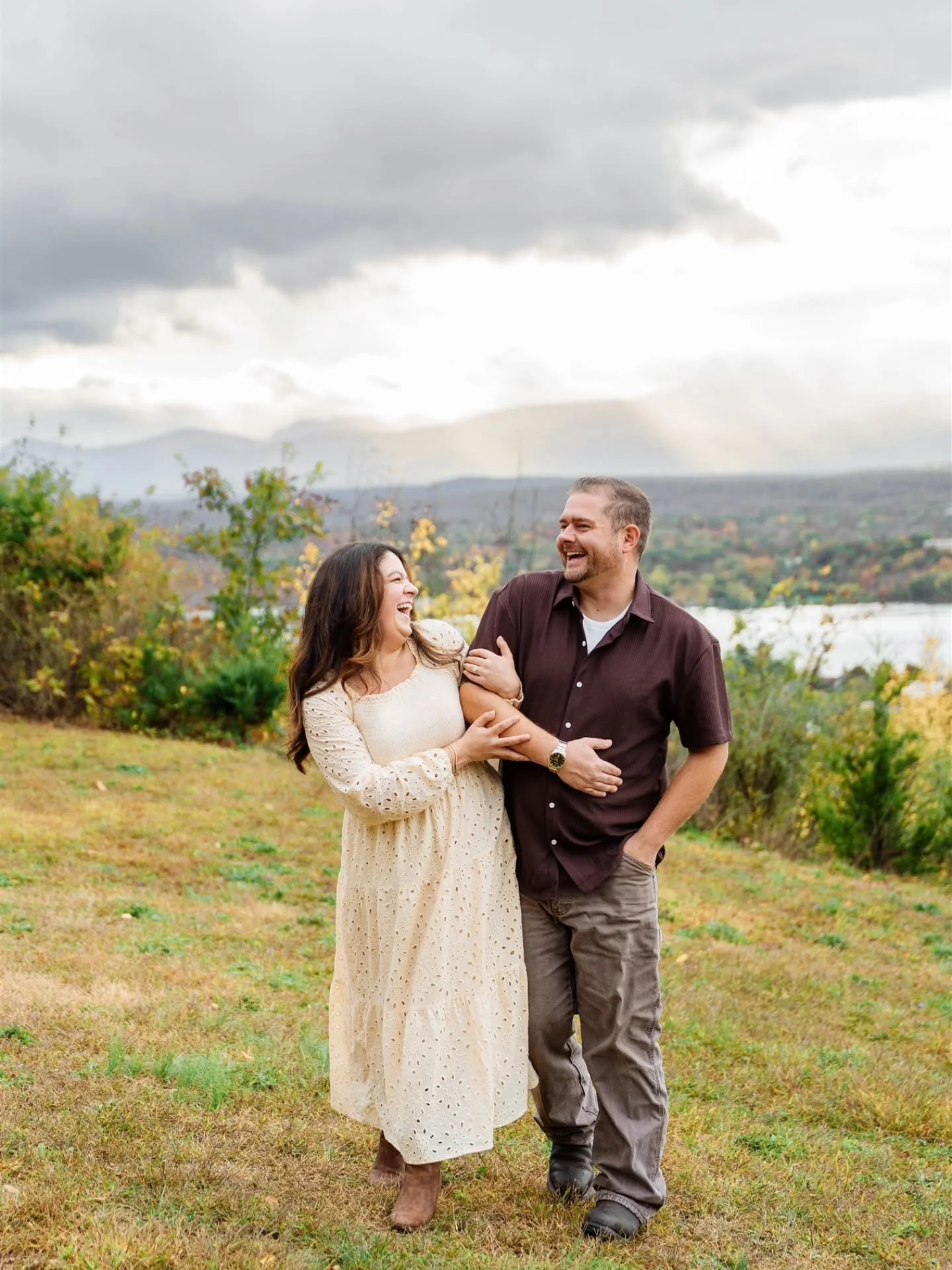 Its wedding day for Rachel and Kevin! 🥳 Can't wait to capture my first wedding of the season woohoo!!