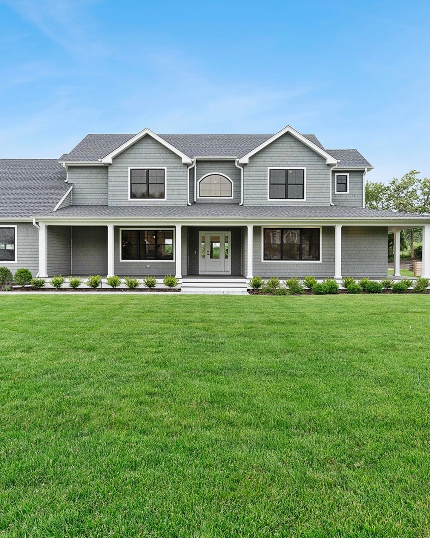 2820 Stanley Road is now closed at $2,345,000. 
Congrats to the wonderful family that purchased it. This home is a stunner and will be the perfect backdrop for countless family memories for years to come! 🥂 🎁 🏡