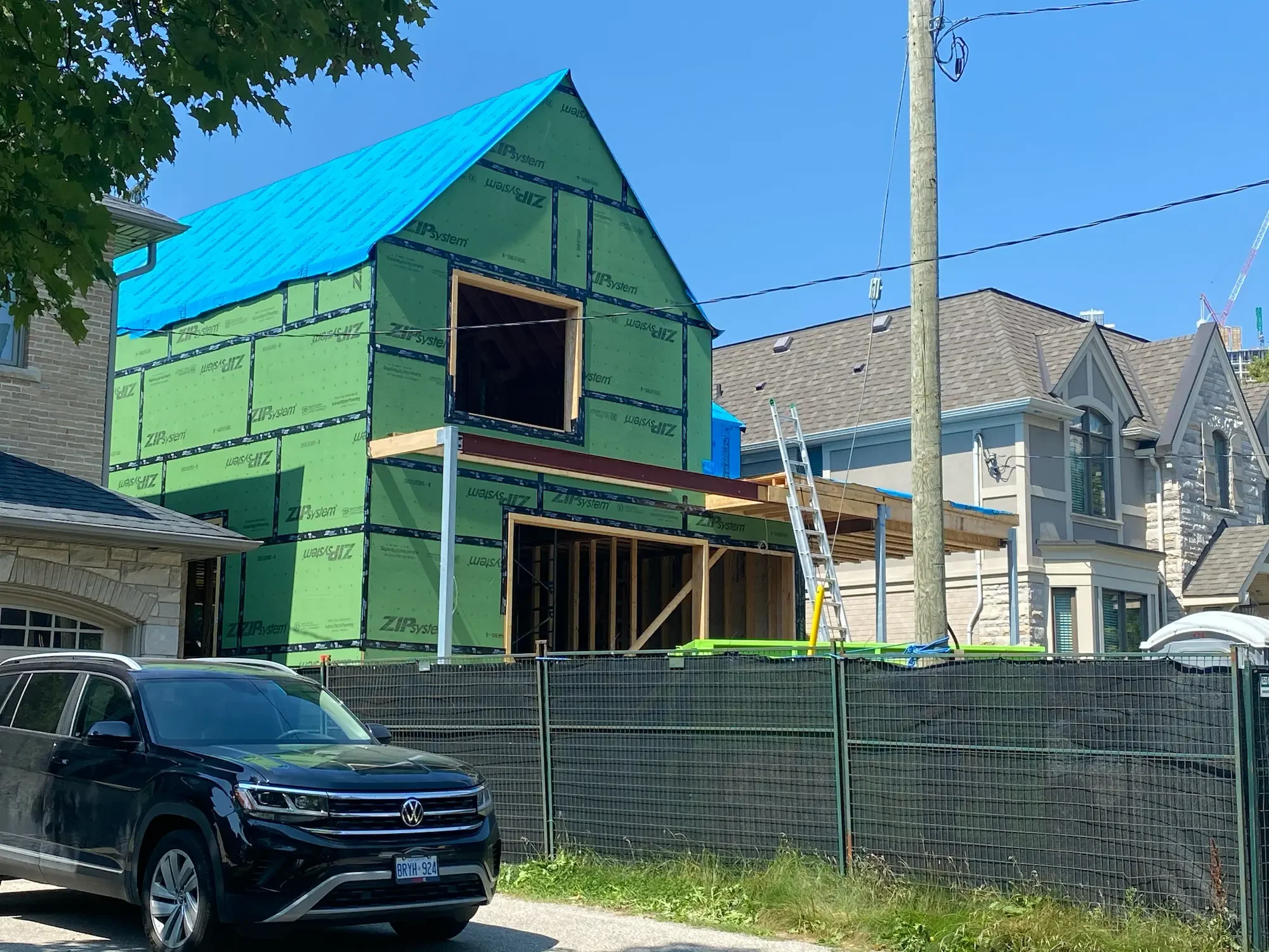 Custom home build with full ZIP System sheathing and roof underlayment in Etobicoke by Odin Agnuk