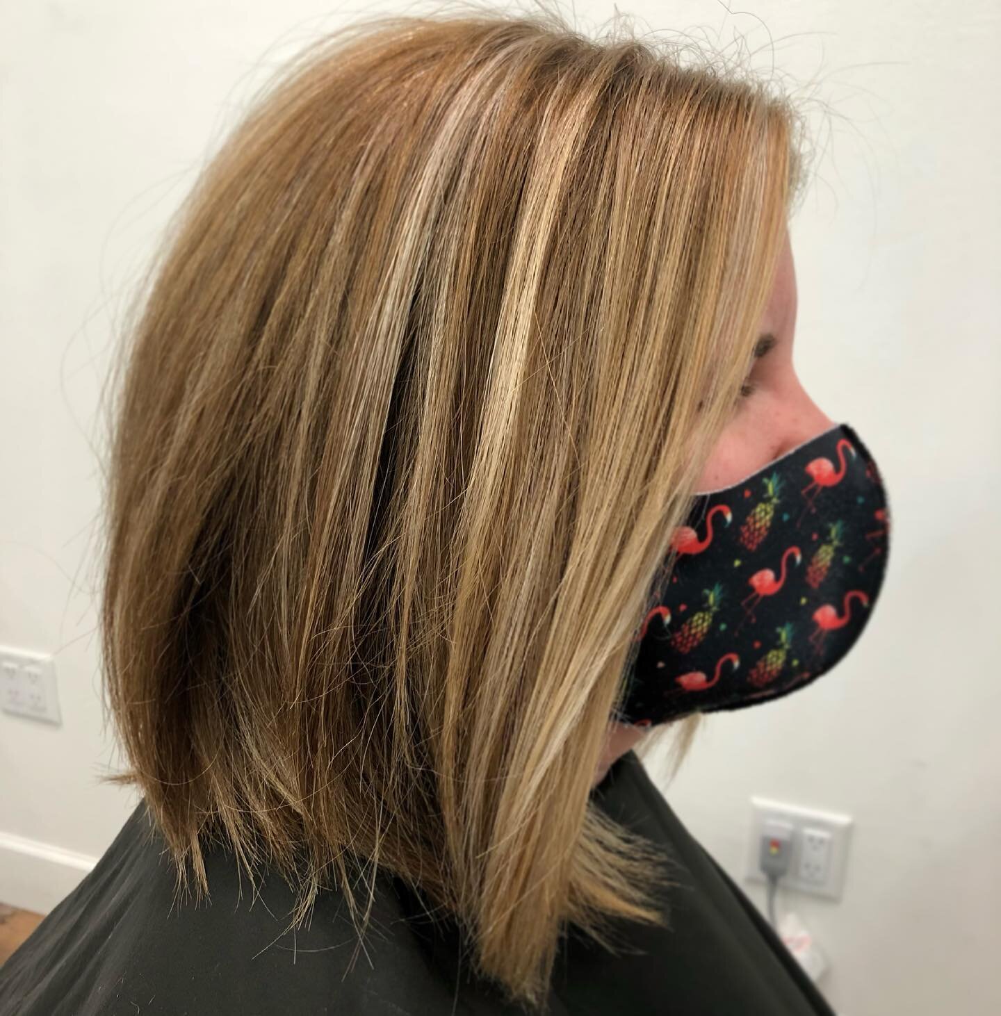 Let&rsquo;s stop and appreciate this perfect placement highlight for a bob. THIS is craft hair color 🎨 cut &amp; color: @kassidy_geminiofchicagoaz