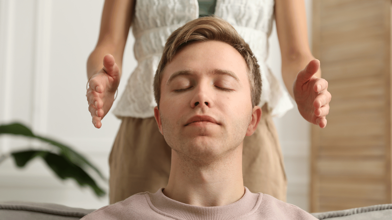 Benefits of Spiritual Hypnosis for Emotional Healing