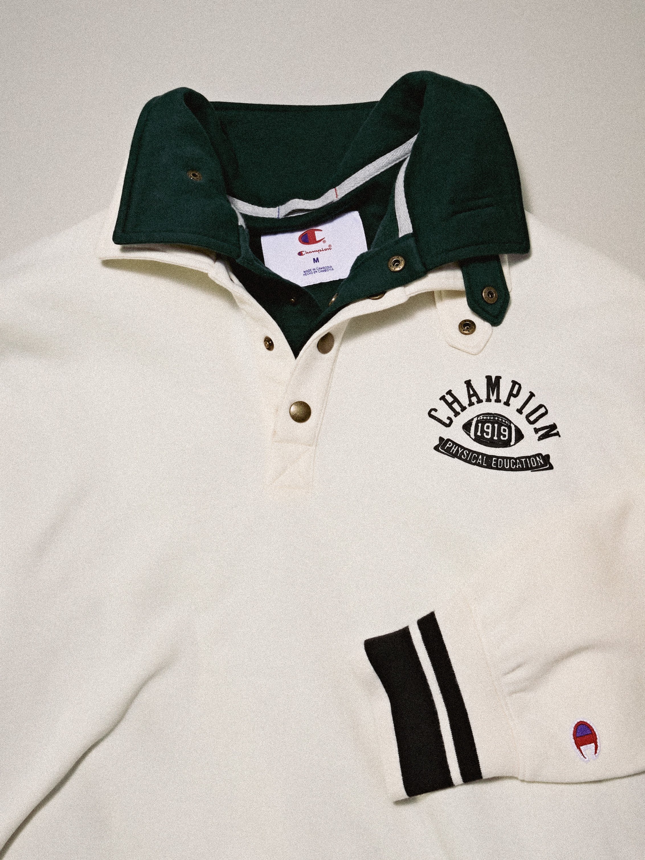 20250826_CHAMPION_TARGET_SOCIAL_SL_shot 10_335.jpg