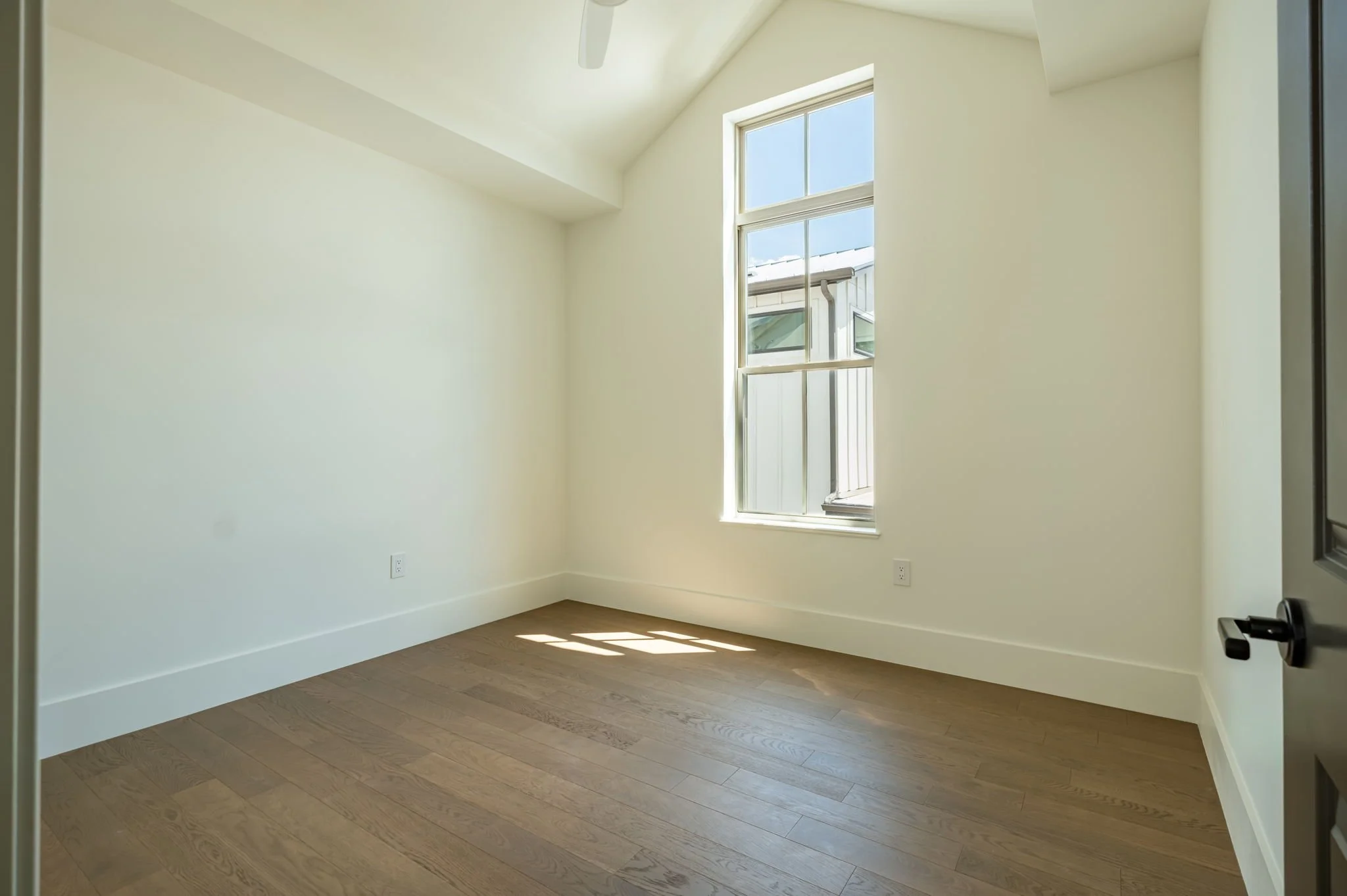 38-web-or-mls-L2911152-HDR.jpg