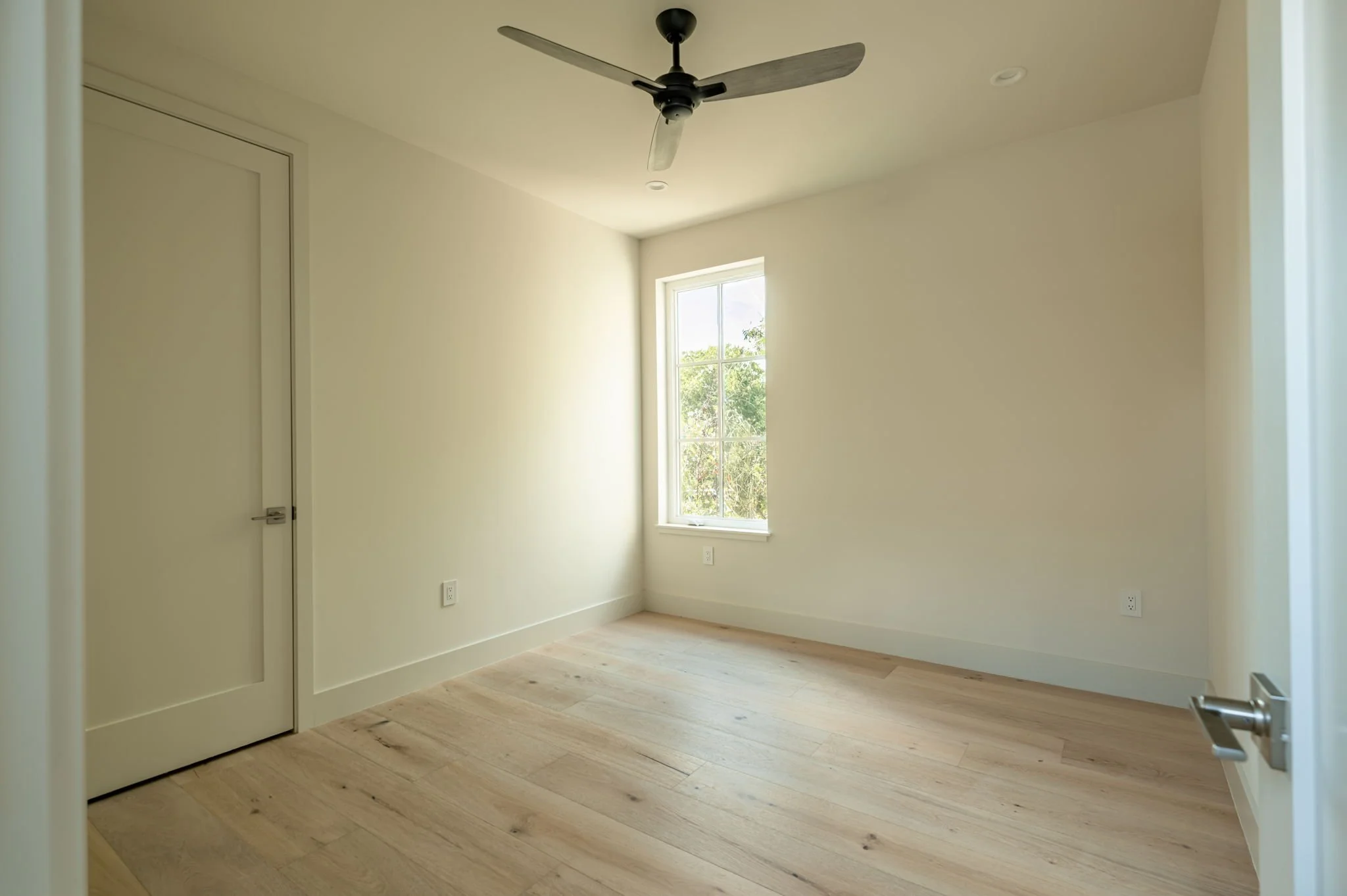 24-web-or-mls-L2911305-HDR.jpg